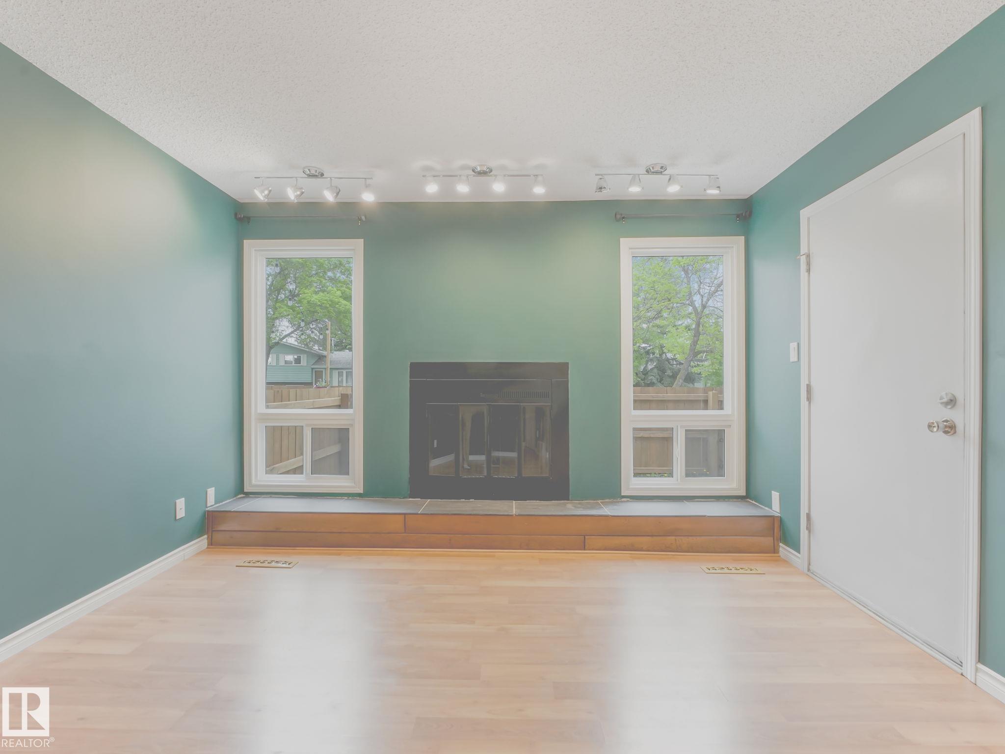 Photo 10 at 17108 100 Street NW, Baturyn, Edmonton