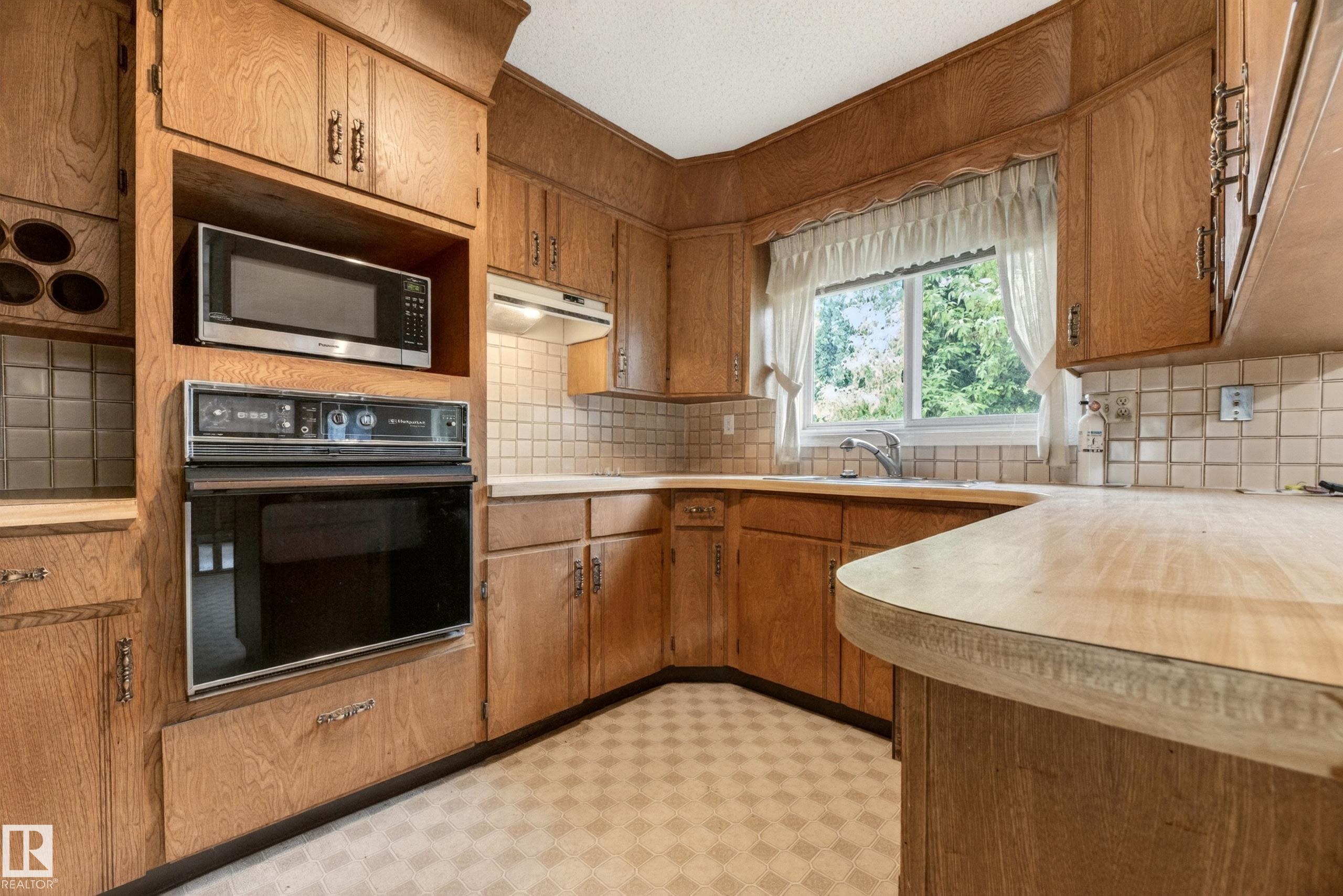 Photo 17 at 59 Alpaugh Crescent, Leduc Estates, Leduc