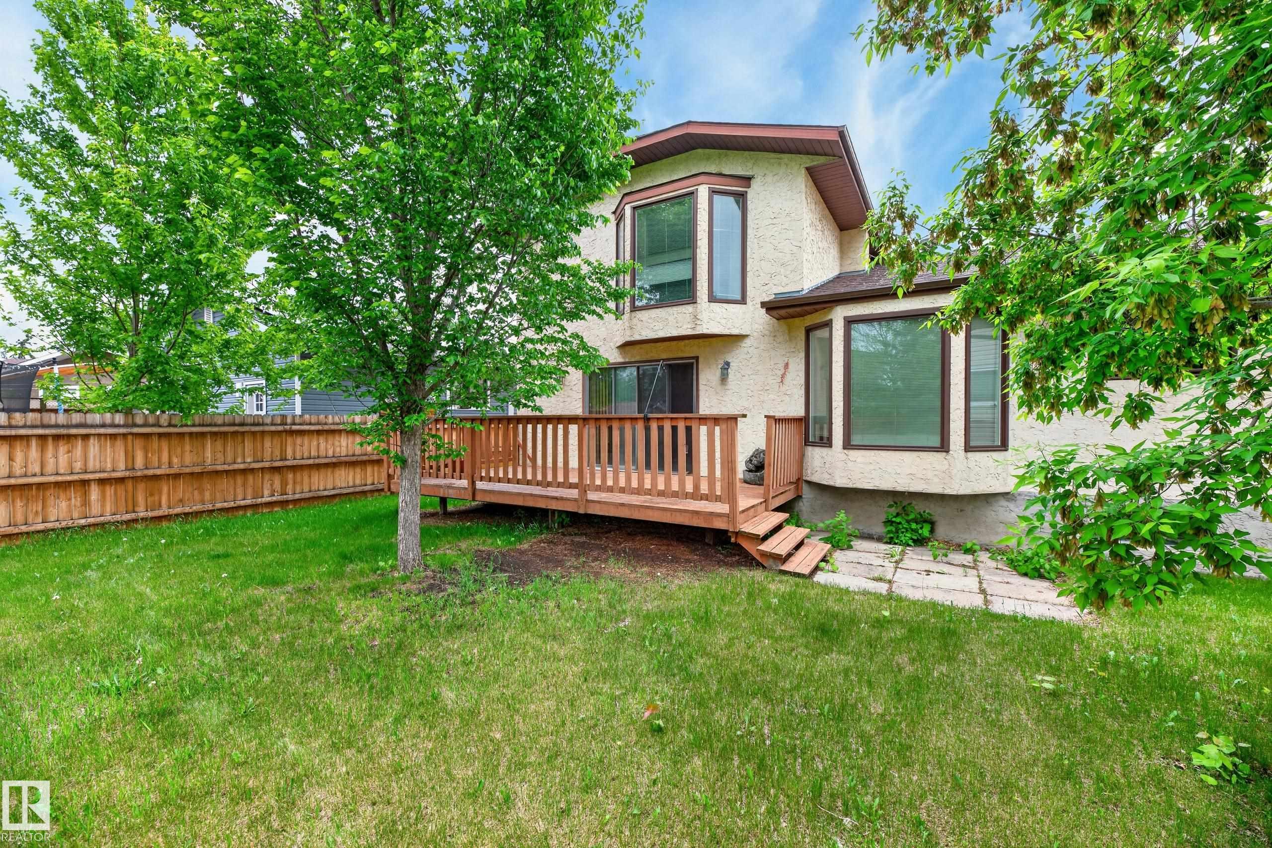 59 Alpaugh Crescent, Leduc Estates, Leduc