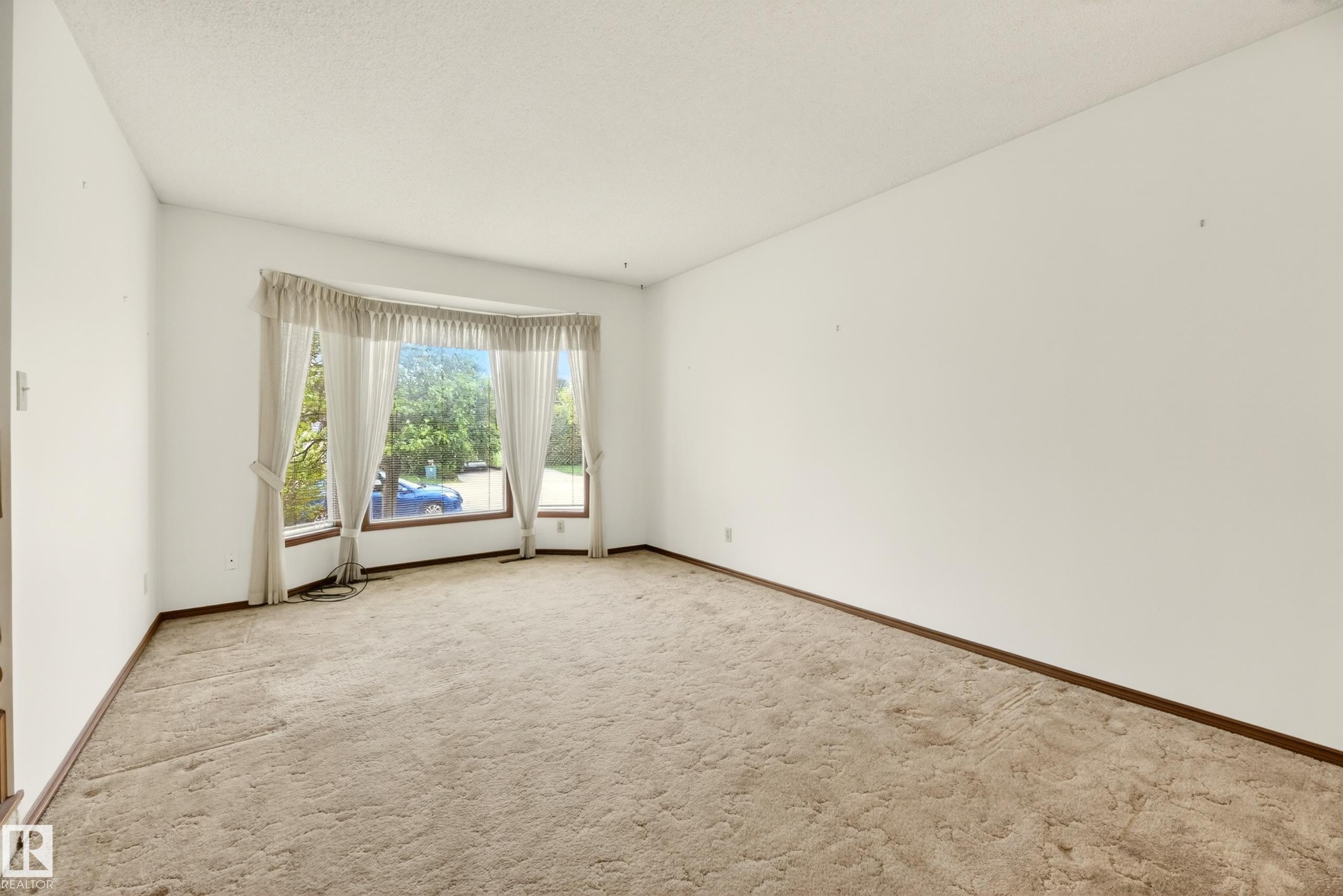Photo 10 at 59 Alpaugh Crescent, Leduc Estates, Leduc