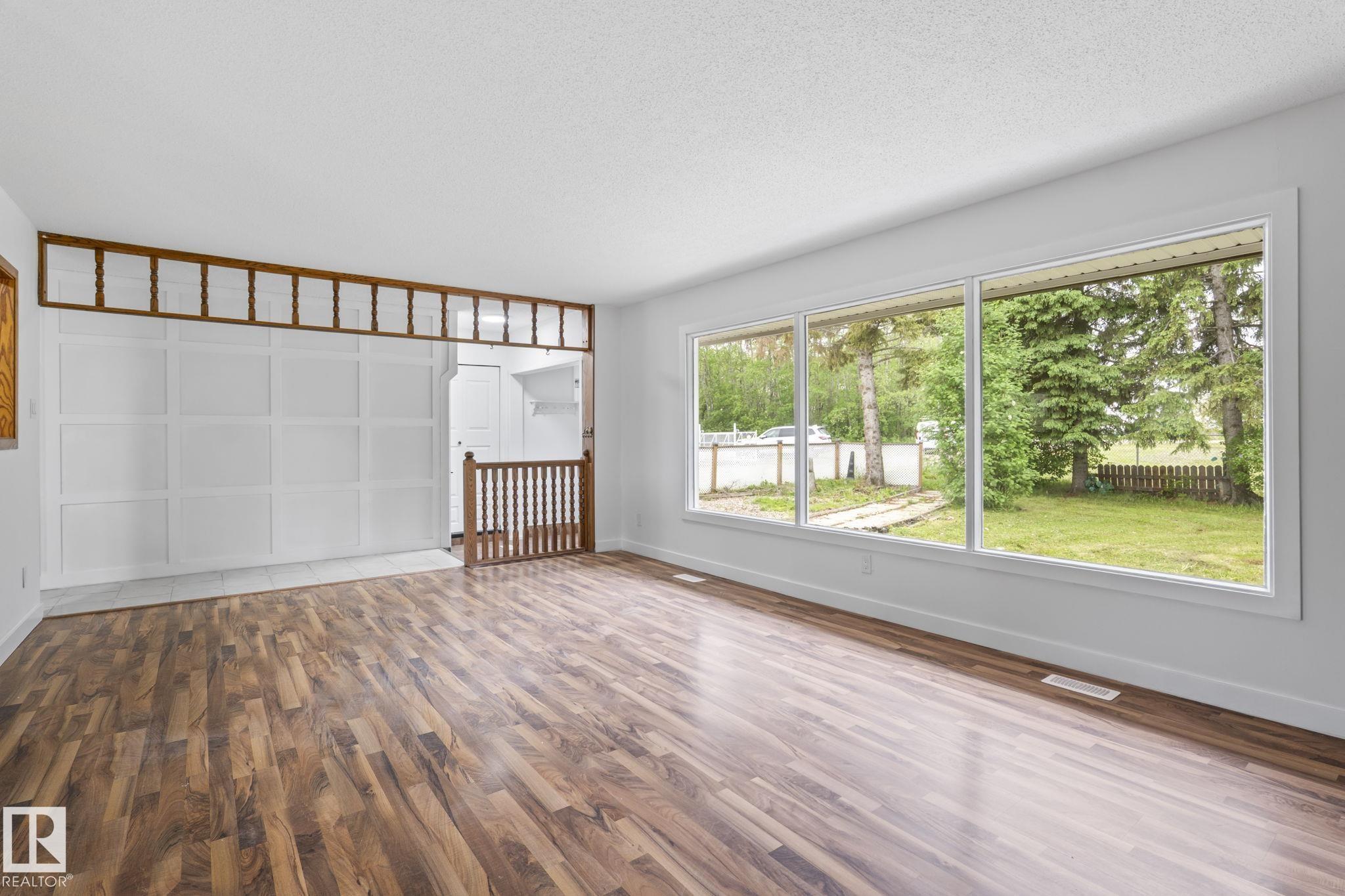 Photo 8 at 10915 Spruce Valley Road, Ellis Industrial Park, Rural Parkland County