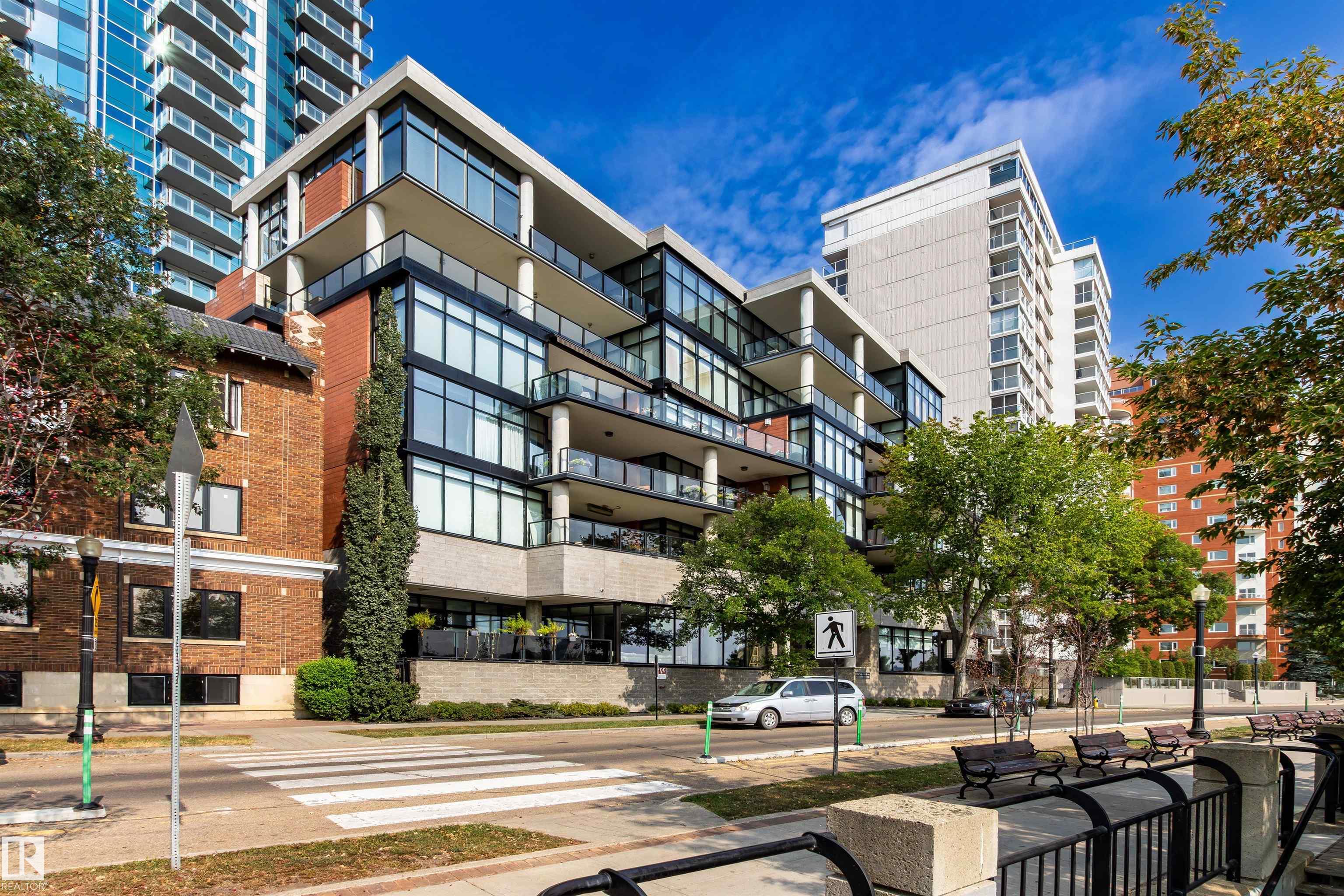 401 - 11930 100 Avenue NW, Wîhkwêntôwin, Edmonton