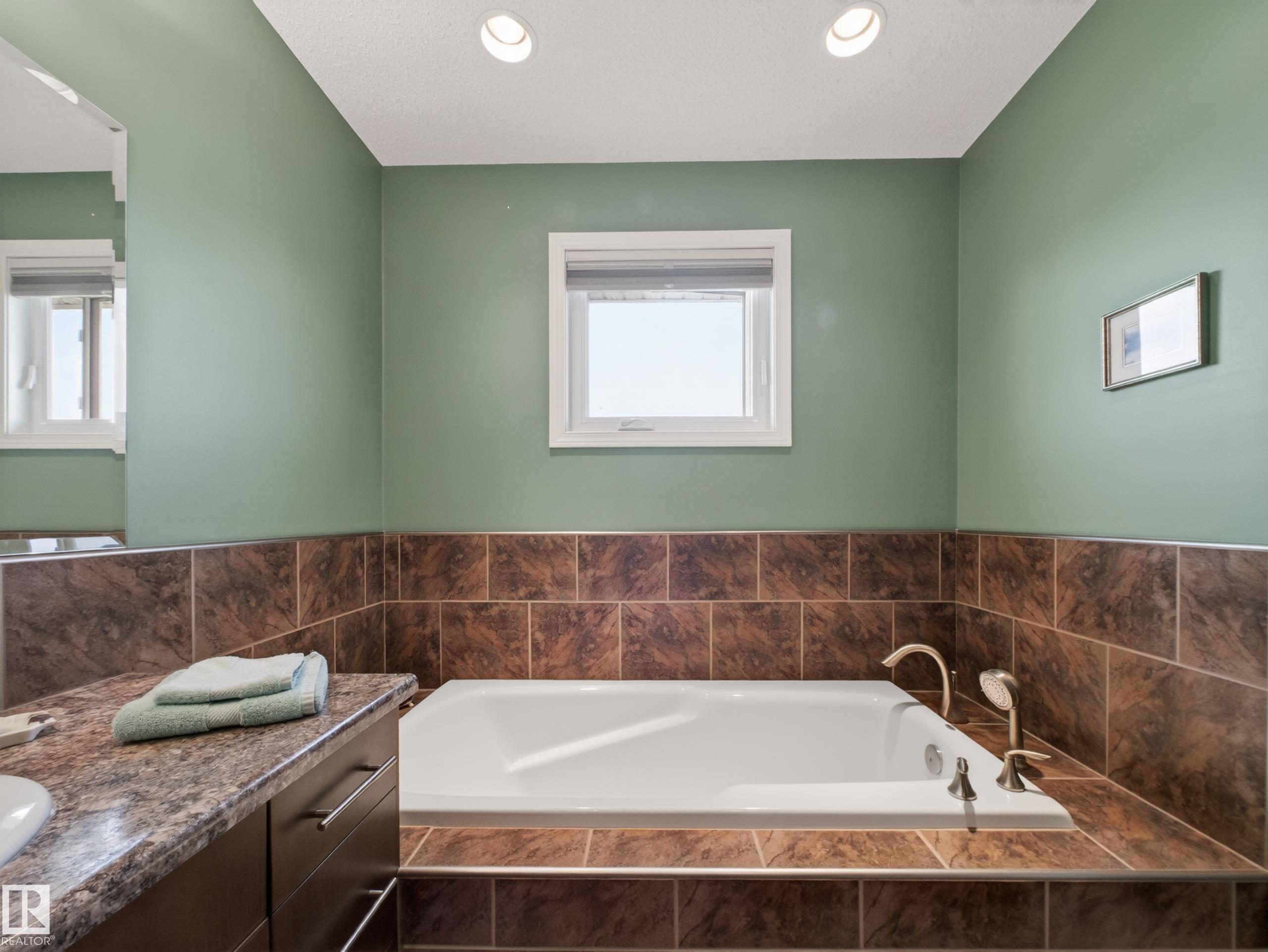 Photo 30 at 14408 77 Street NW, Kilkenny, Edmonton