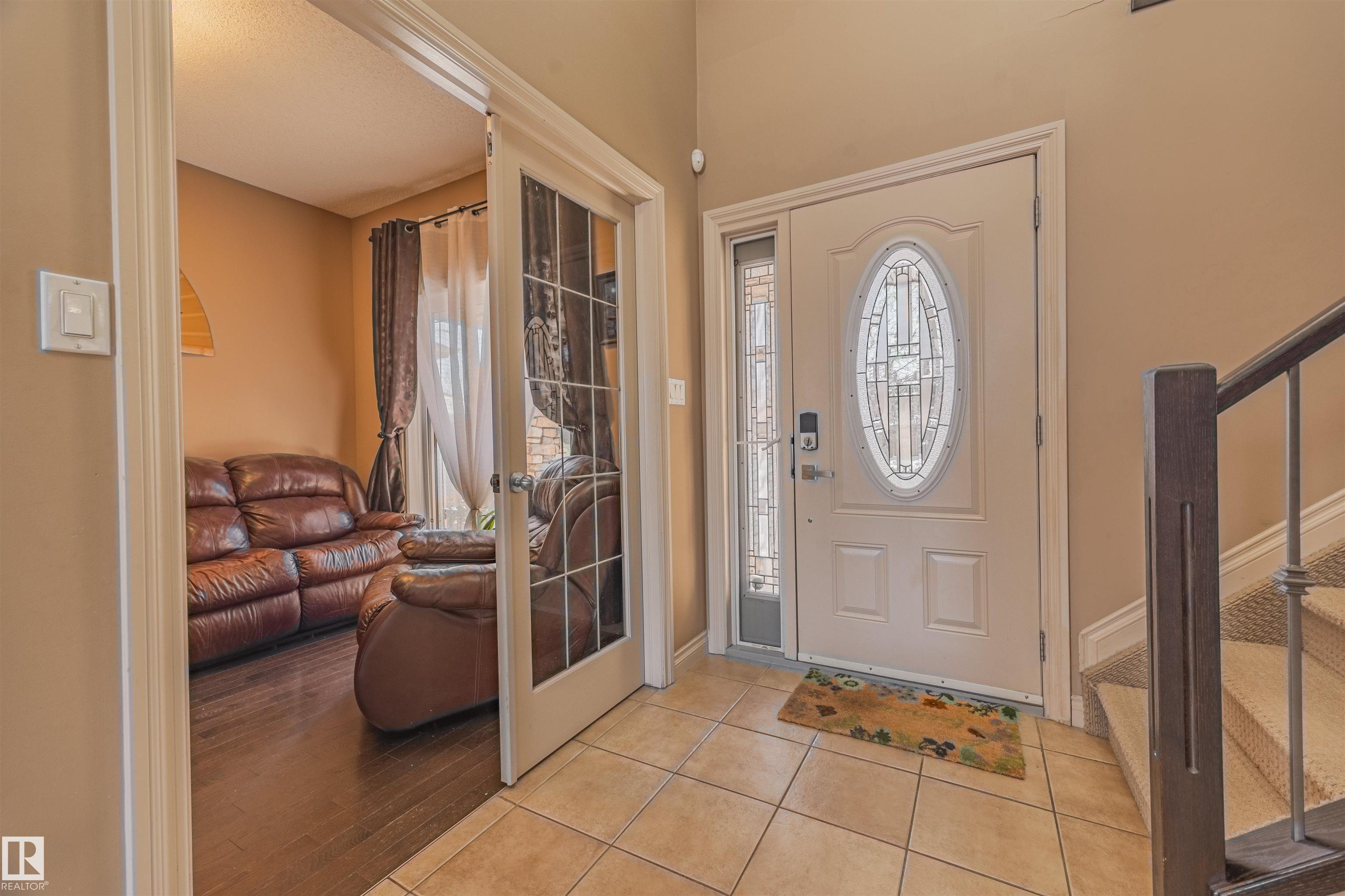 Photo 17 at 57 Homestead Crescent NW, Overlanders, Edmonton