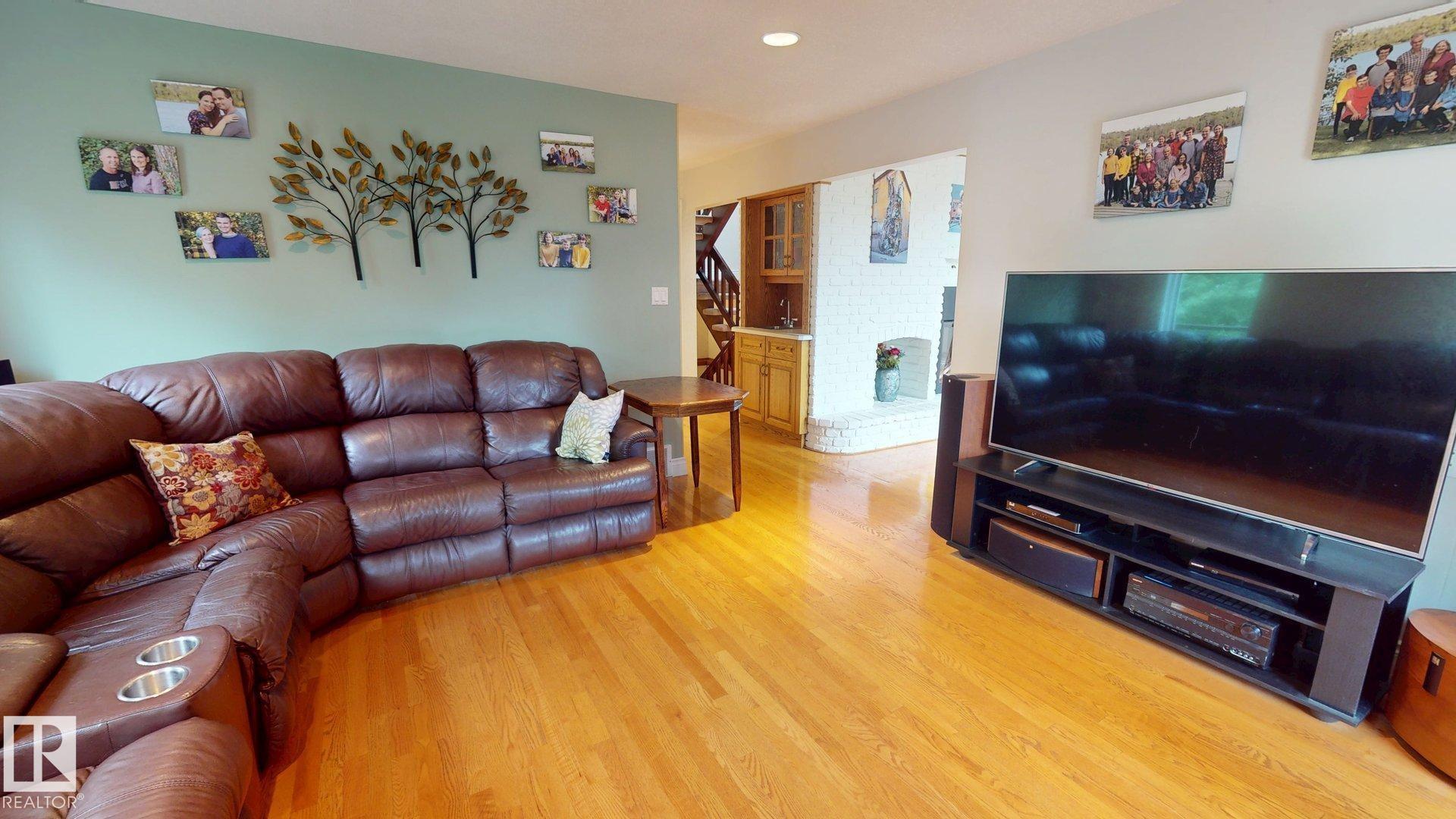 Photo 11 at 25 - 21546 Twp Road 520, Half Moon Estates, Rural Strathcona County