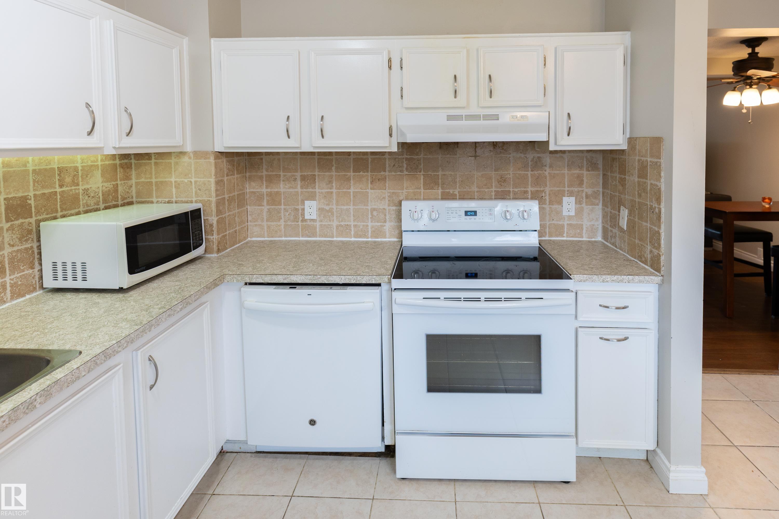 Photo 9 at 227 Woodbridge Way, Woodbridge Farms, Sherwood Park