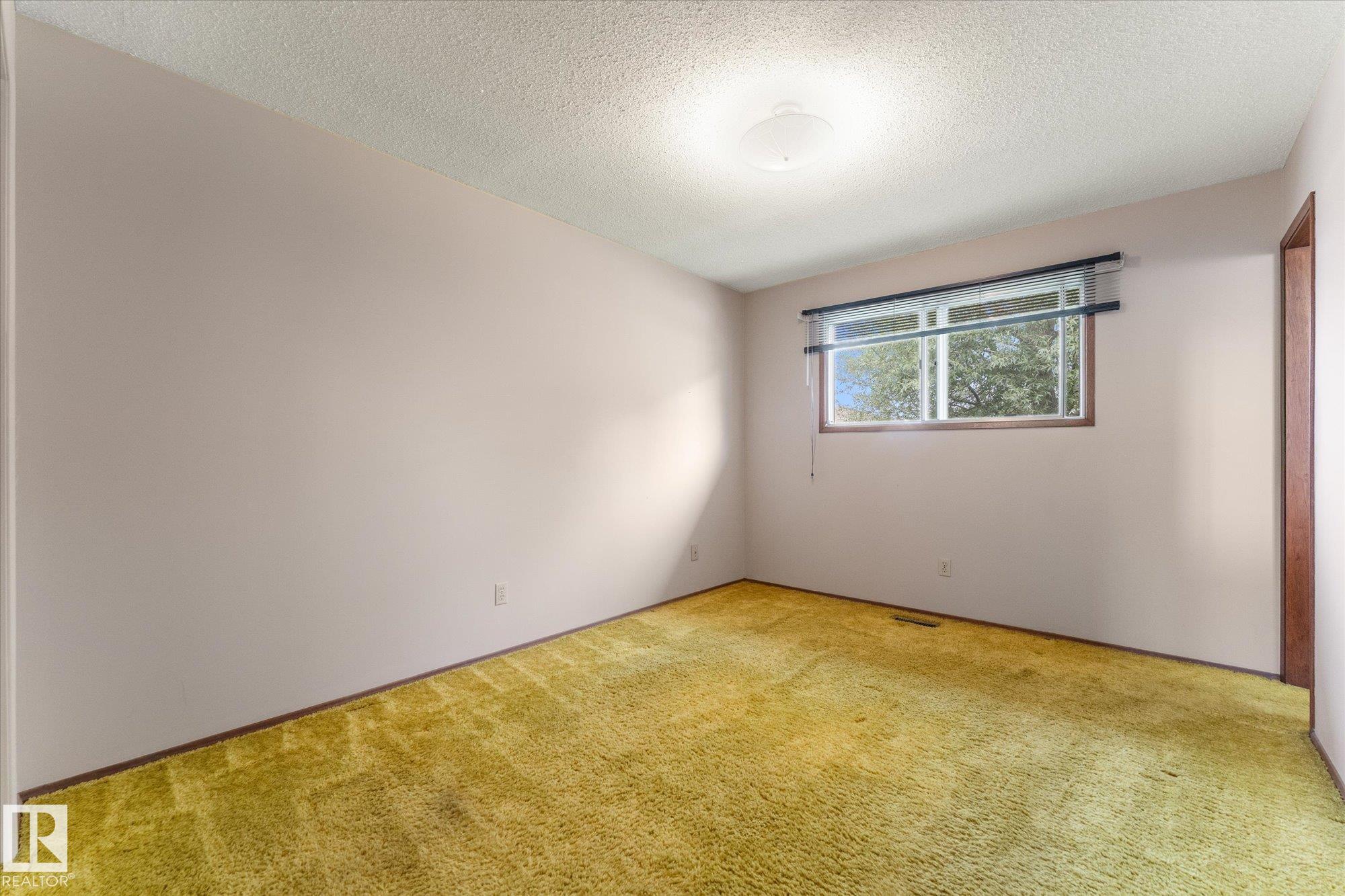 Photo 16 at 11008 162a Avenue NW, Lorelei, Edmonton