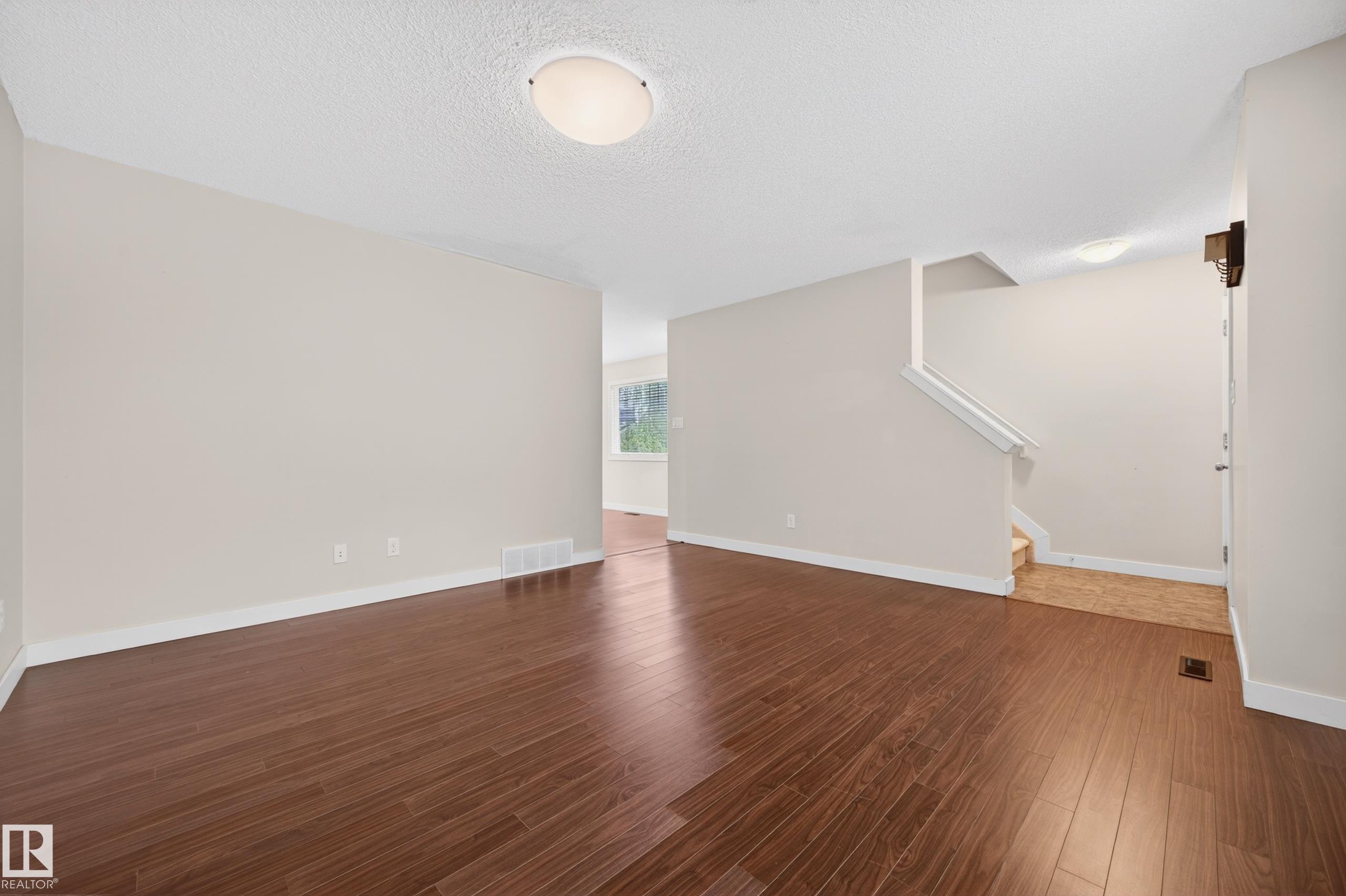 Photo 9 at 48 - 8716 179 Avenue NW, Klarvatten, Edmonton