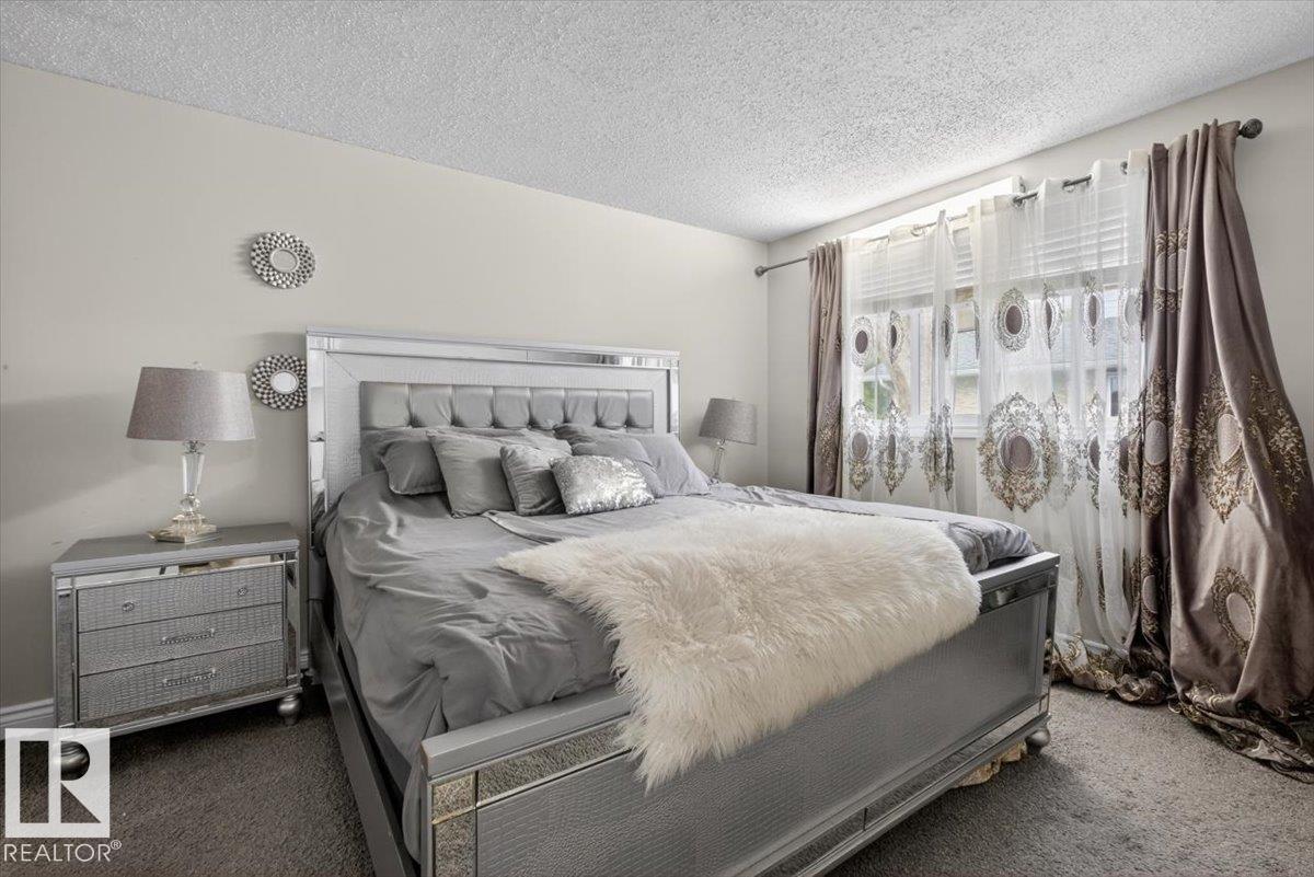 Photo 18 at 11940 152b Avenue NW, Caernarvon, Edmonton