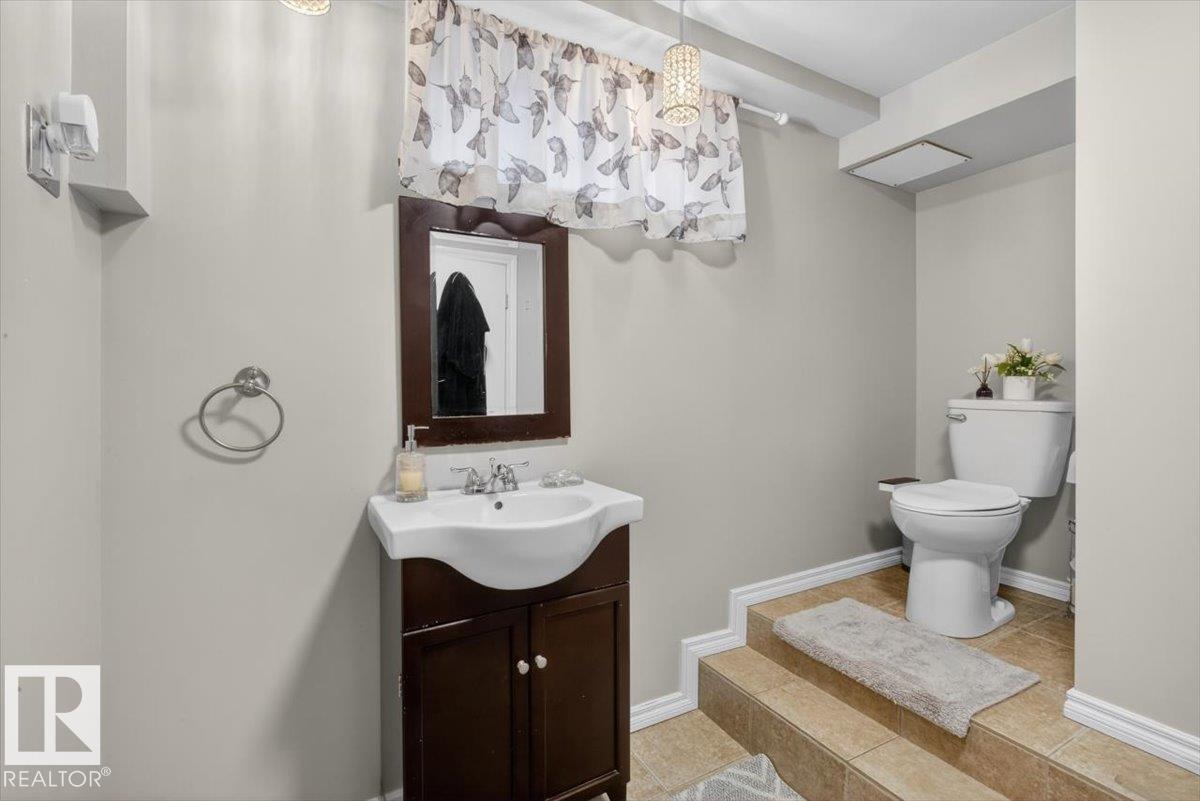 Photo 29 at 11940 152b Avenue NW, Caernarvon, Edmonton