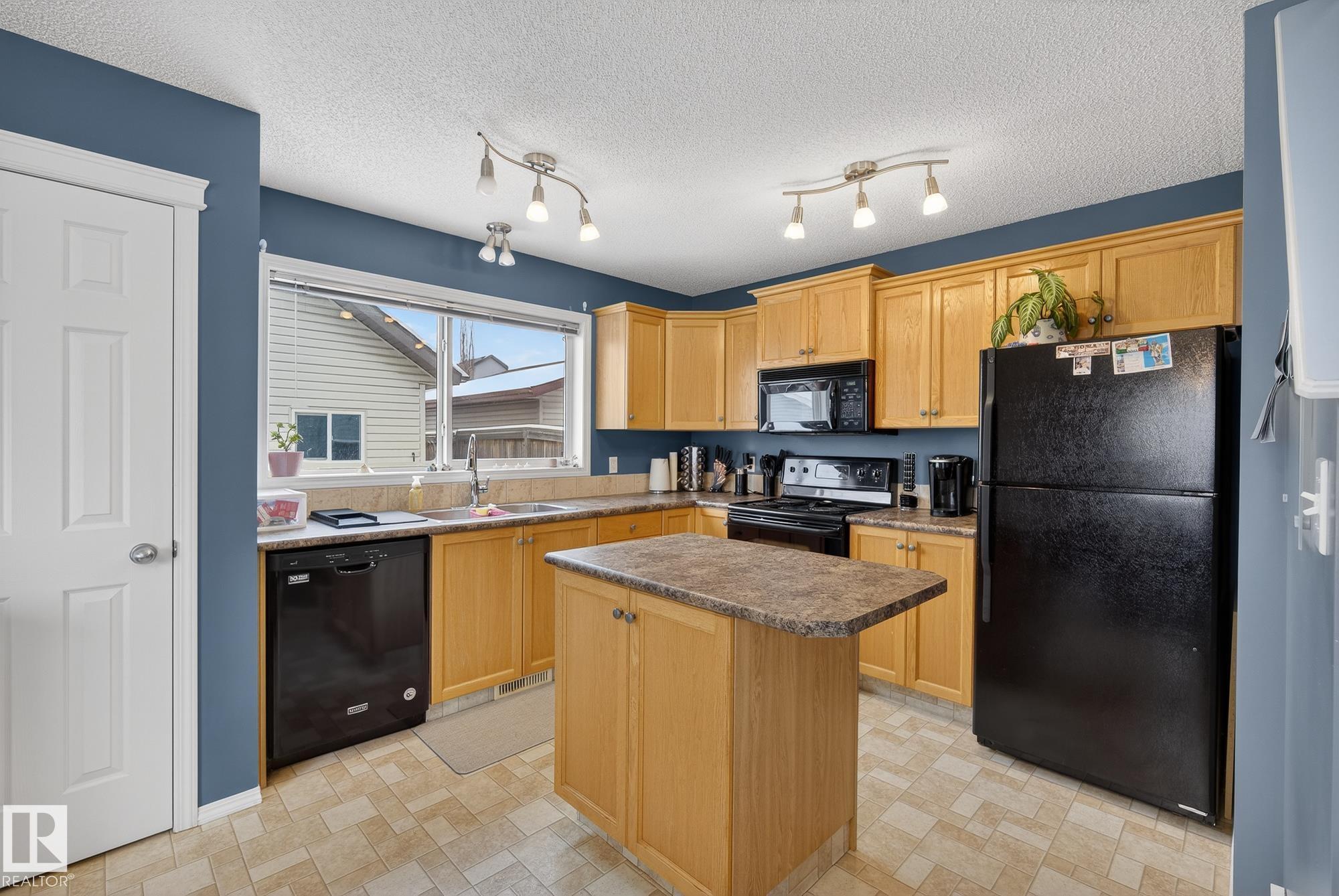 Photo 12 at 67 Summerfield point(e), Summerwood, Sherwood Park