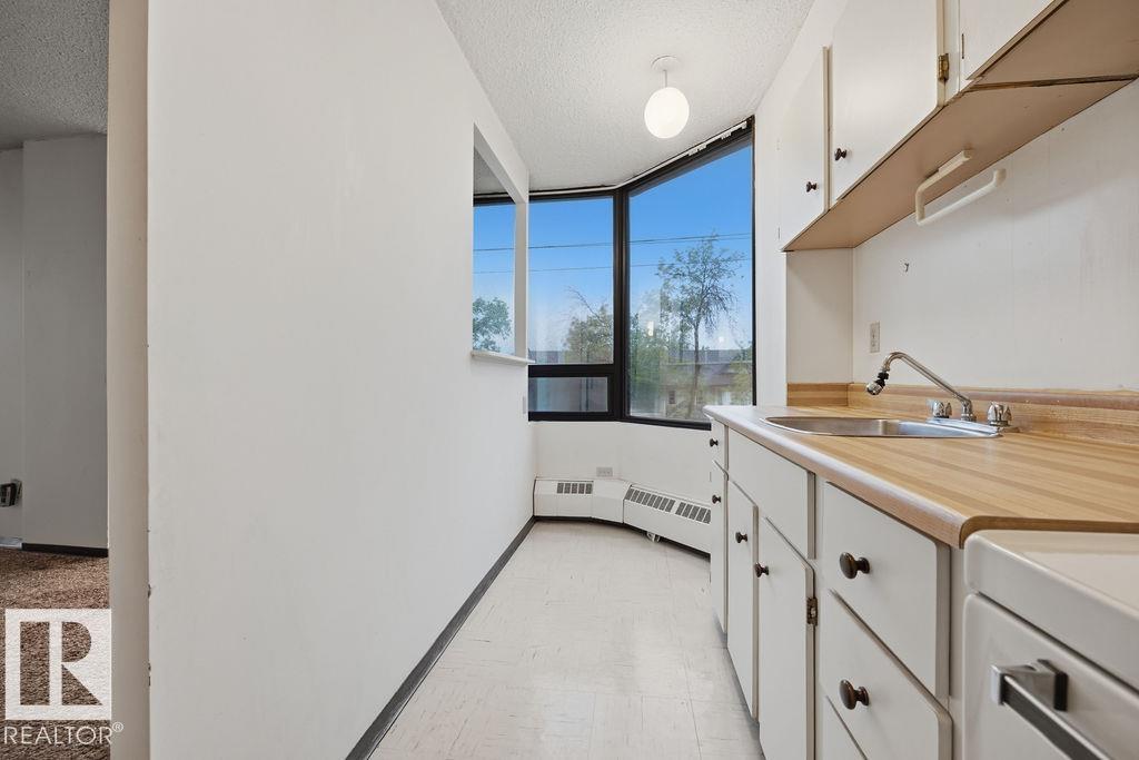 Photo 13 at 315 - 10160 114 Street NW, Wîhkwêntôwin, Edmonton