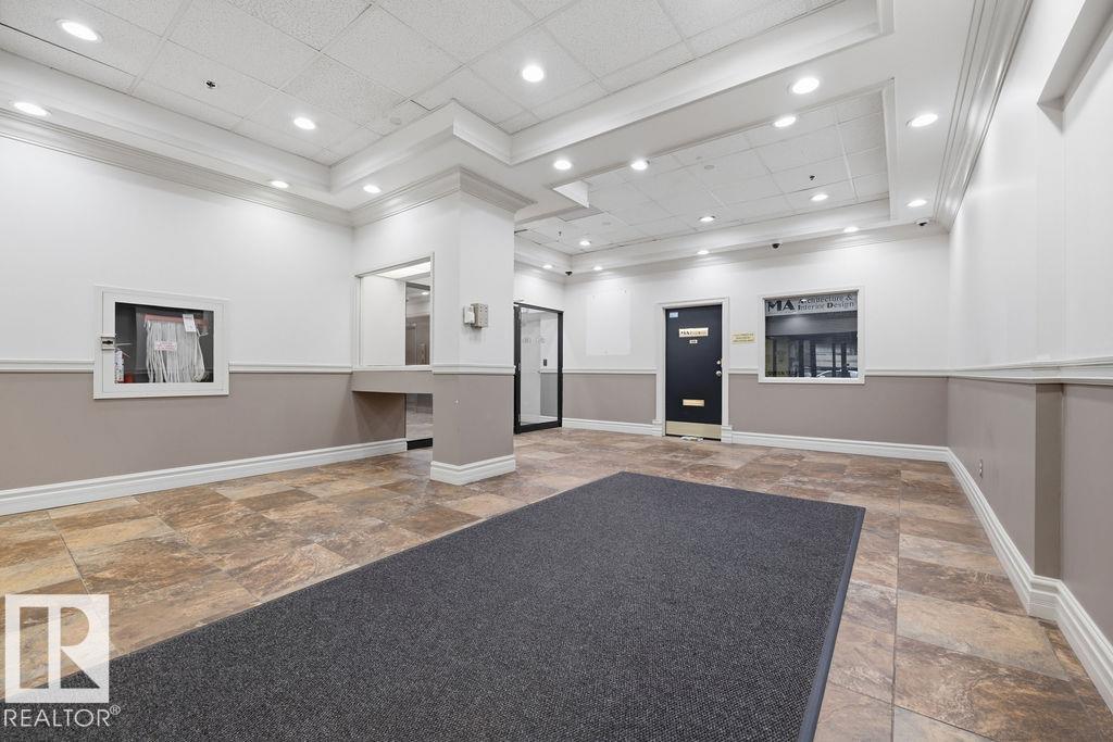 315 - 10160 114 Street NW, Wîhkwêntôwin, Edmonton