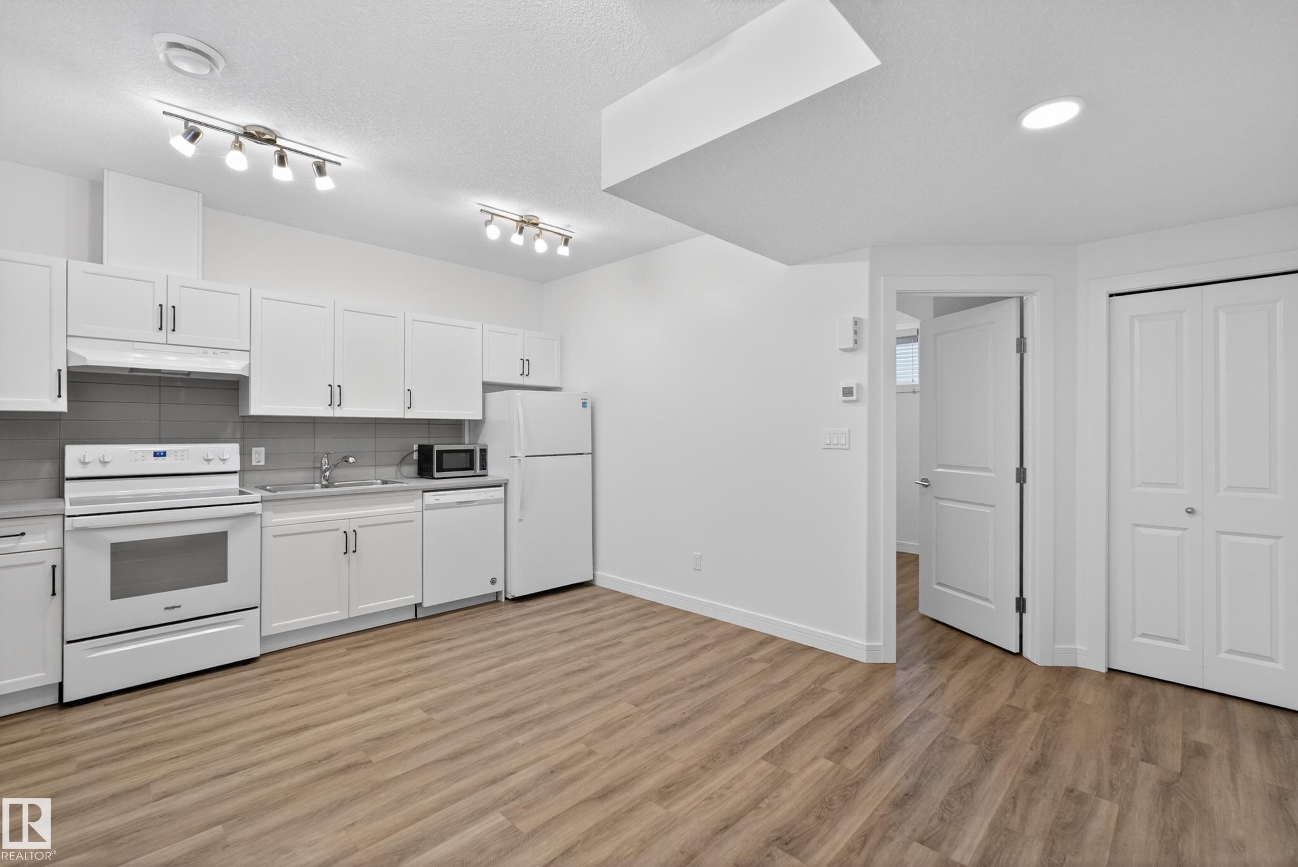 Photo 40 at 588 Boulder Wynd, Black Stone, Leduc