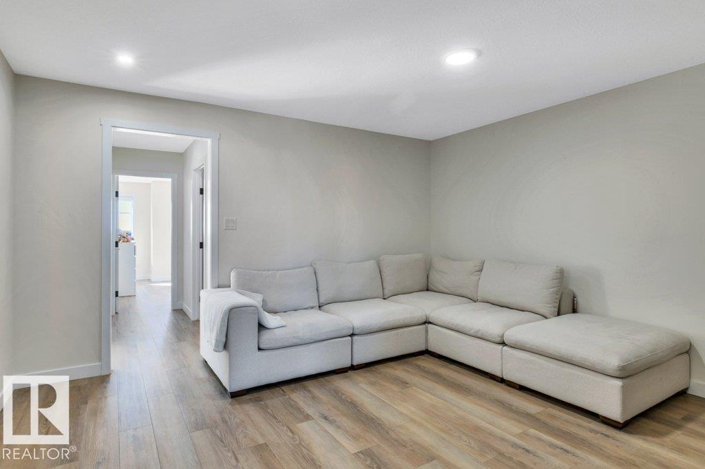 Photo 21 at 13007 213 Street NW, Trumpeter Area, Edmonton