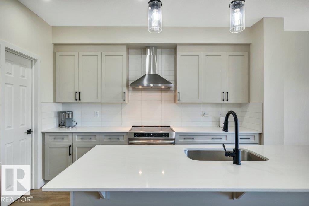 Photo 6 at 13007 213 Street NW, Trumpeter Area, Edmonton