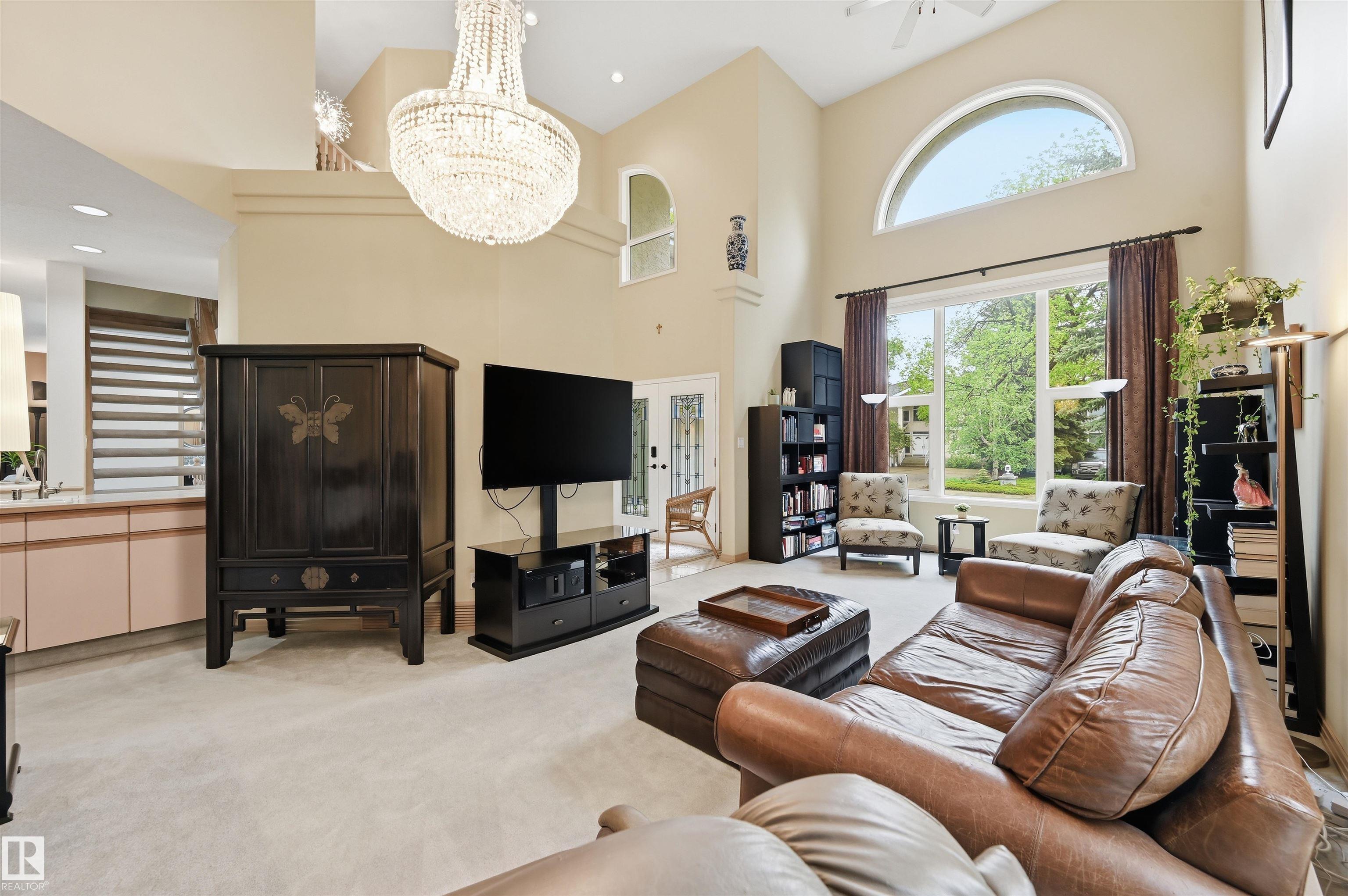 Photo 9 at 420 Osborne Crescent NW, Ogilvie Ridge, Edmonton