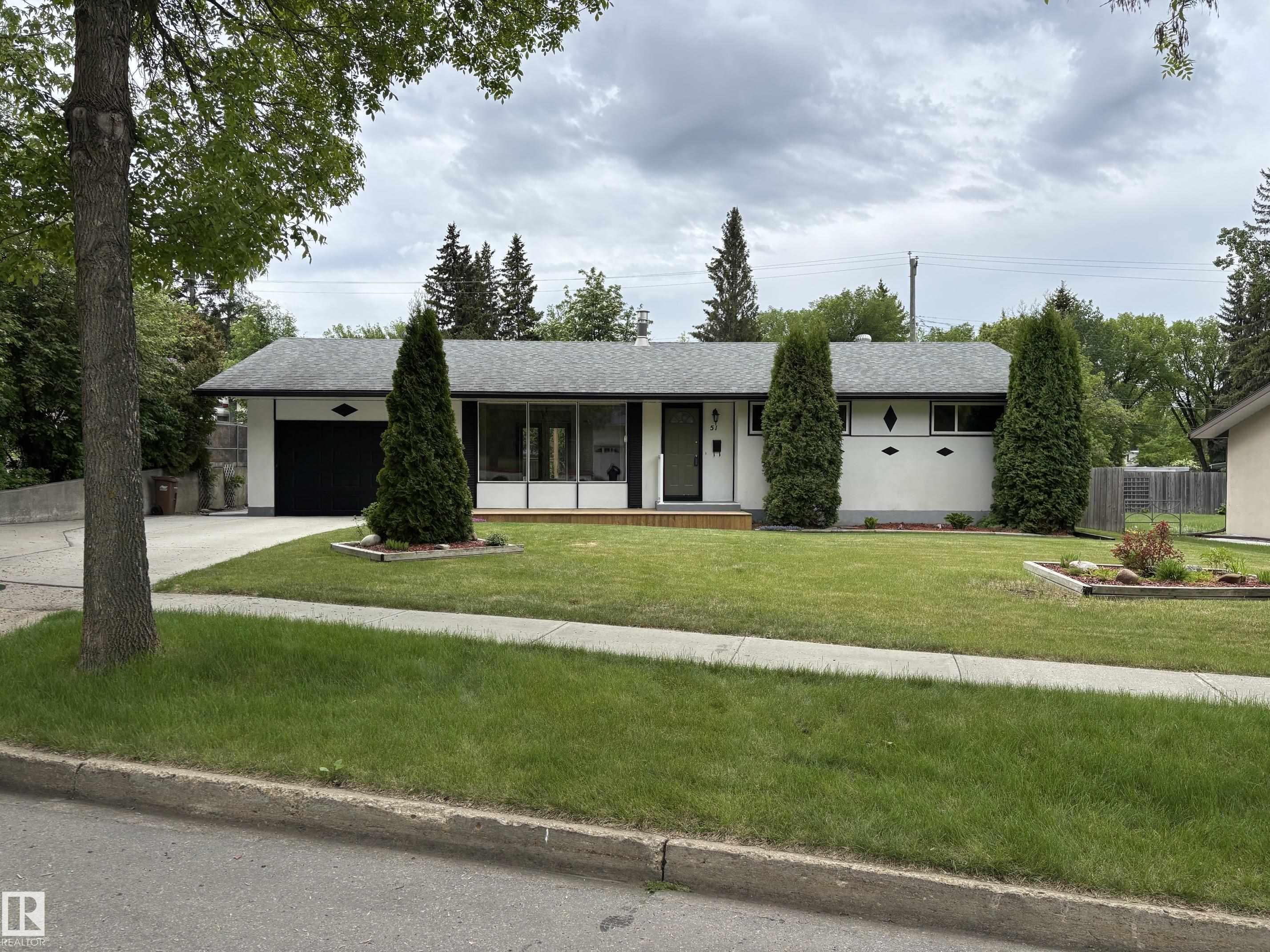 51 Glenmore Crescent, Grandin, St. Albert