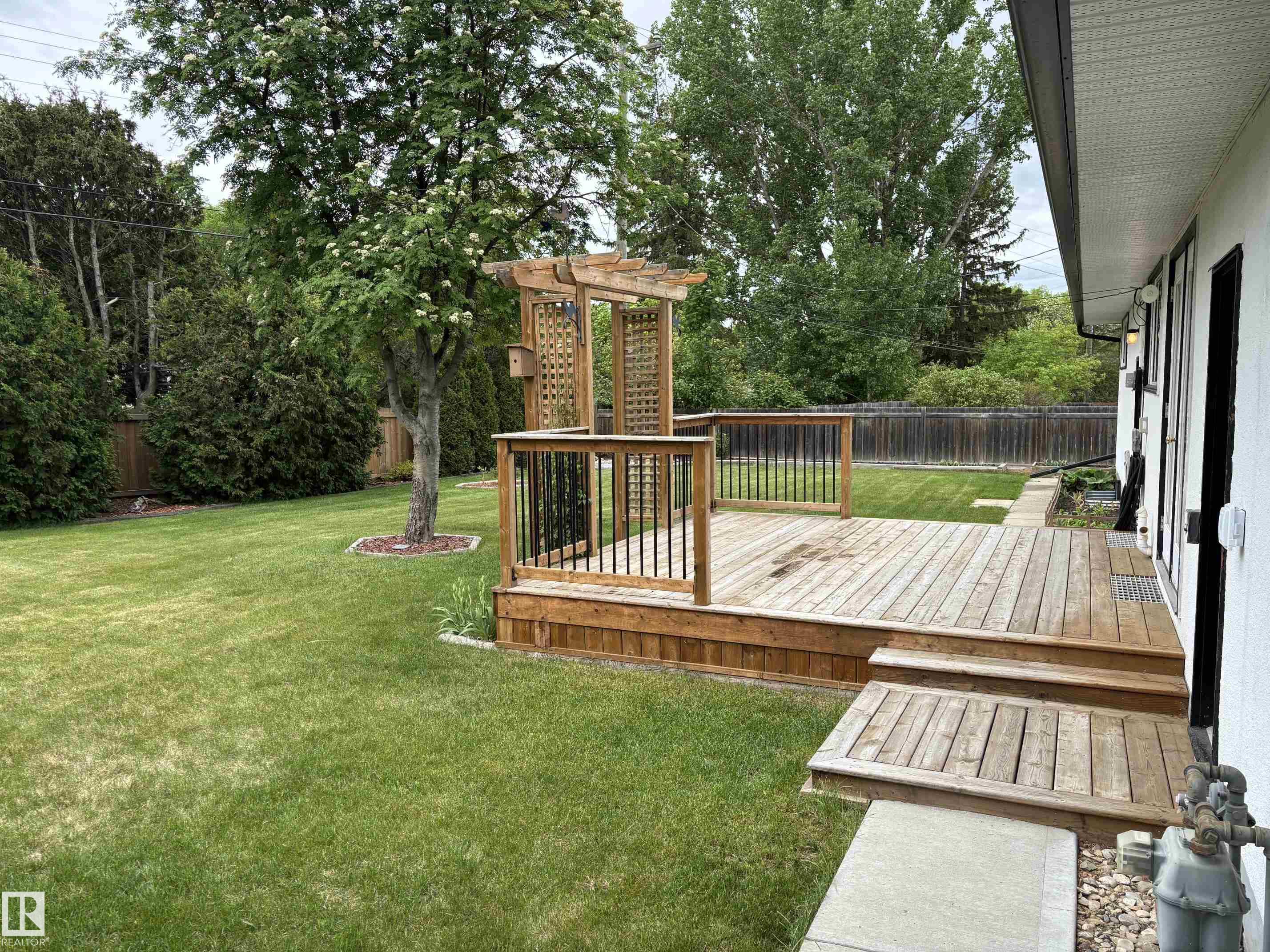 51 Glenmore Crescent, Grandin, St. Albert
