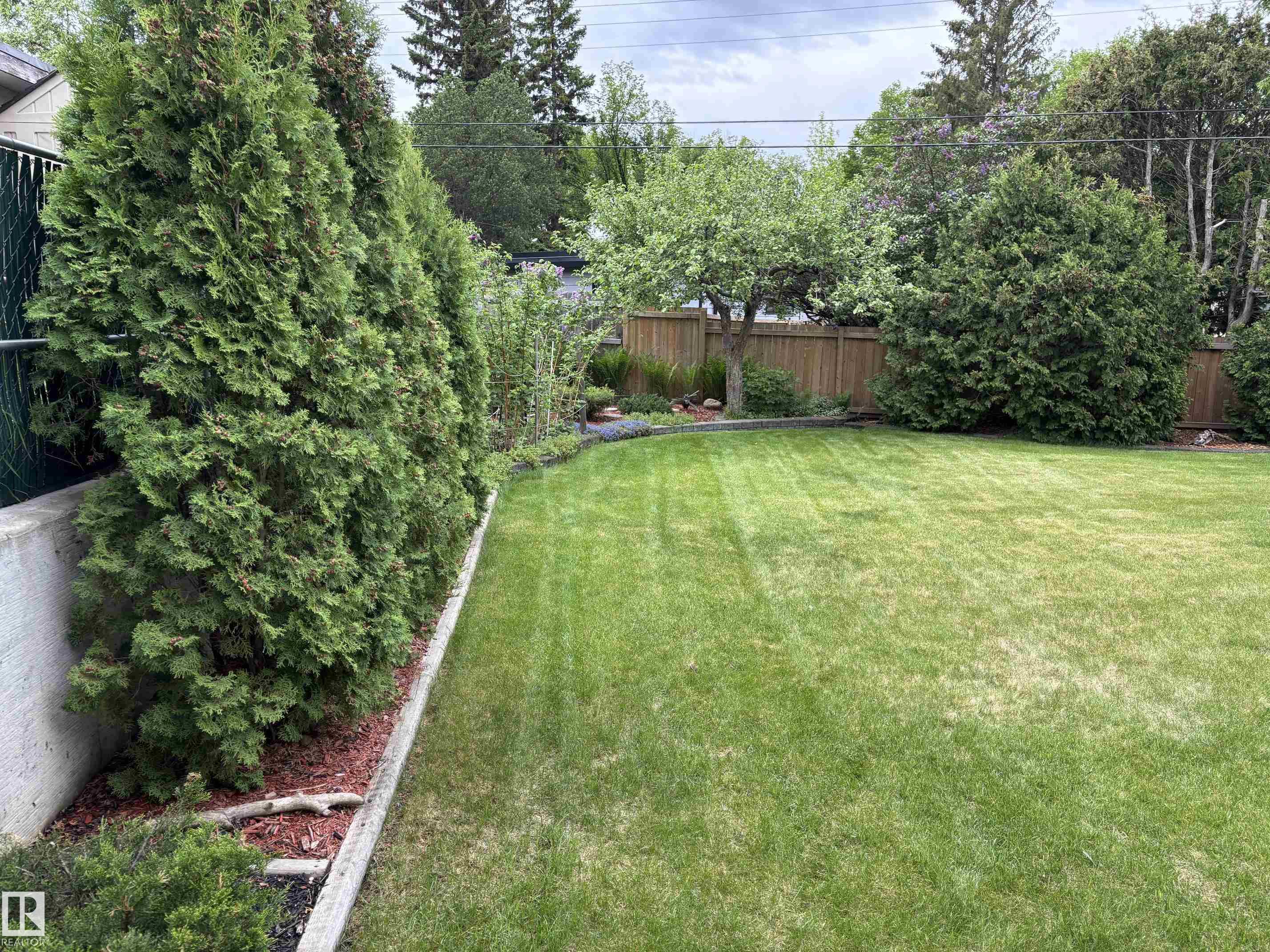 51 Glenmore Crescent, Grandin, St. Albert