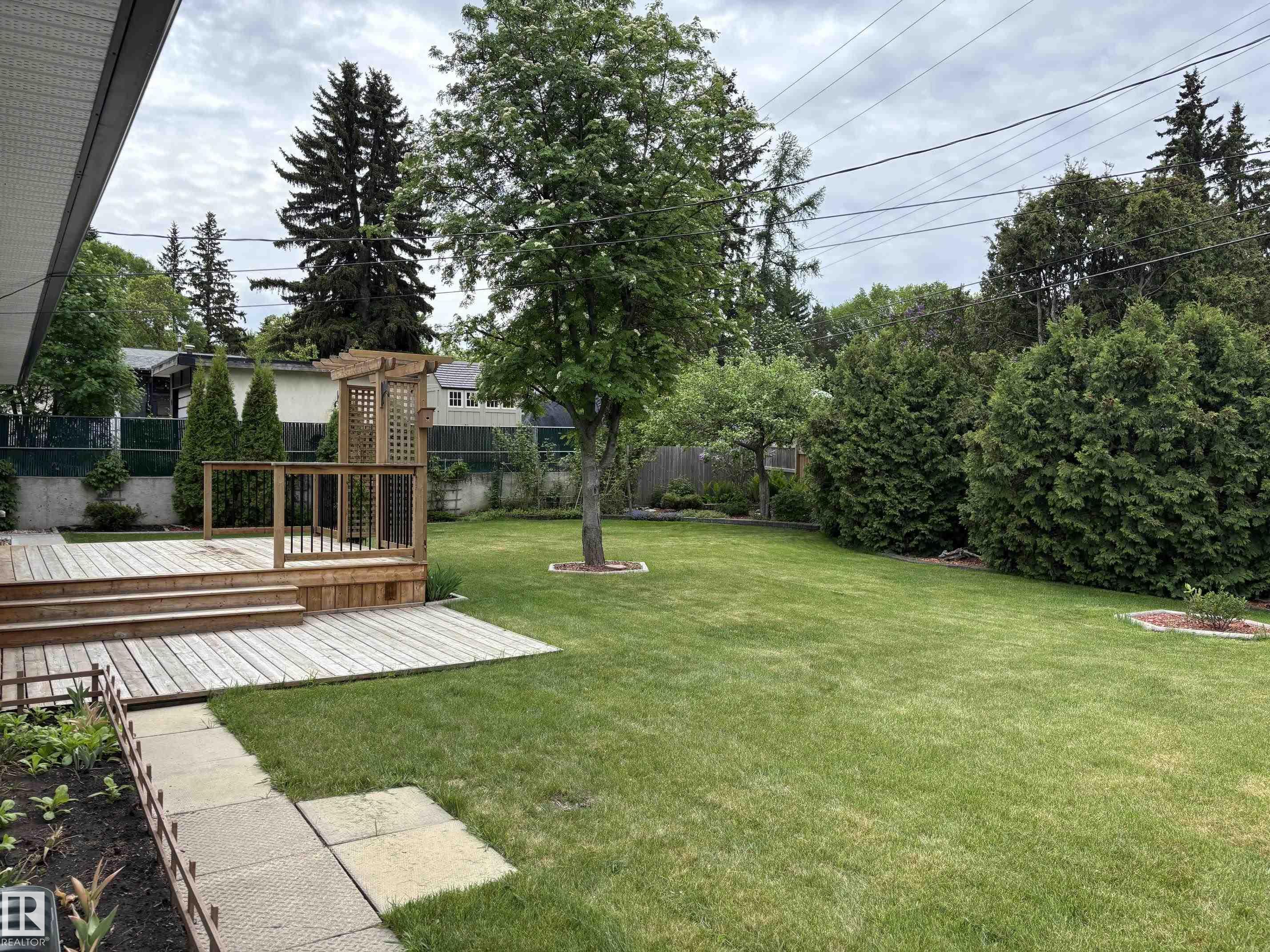 Photo 7 at 51 Glenmore Crescent, Grandin, St. Albert