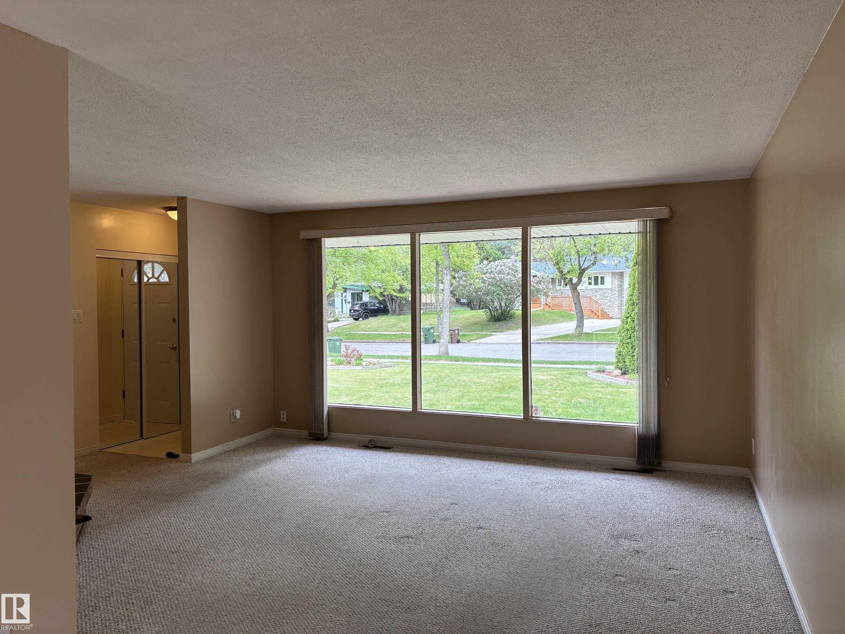 Photo 9 at 51 Glenmore Crescent, Grandin, St. Albert
