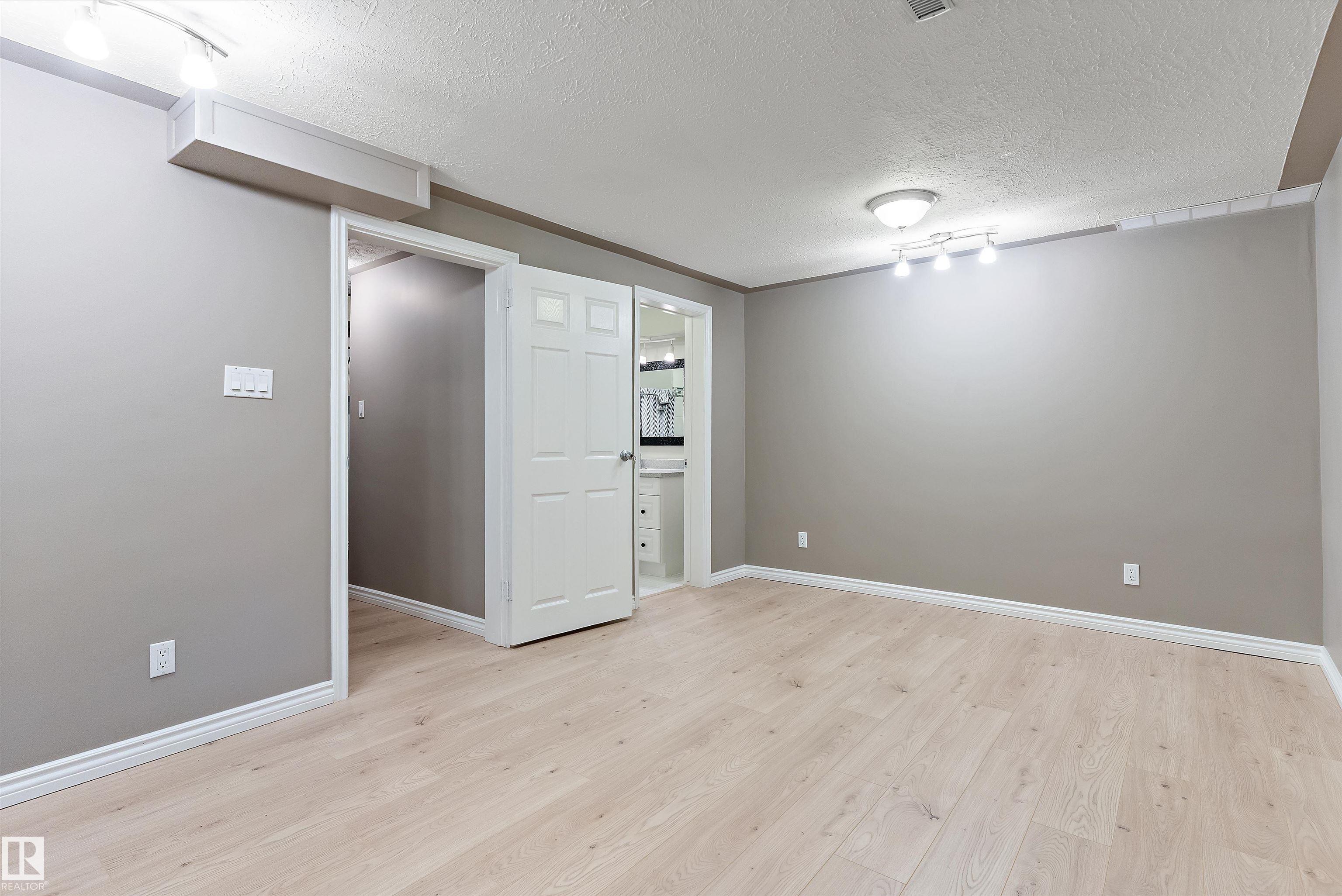 Photo 27 at 11340 139 Avenue NW, Carlisle, Edmonton