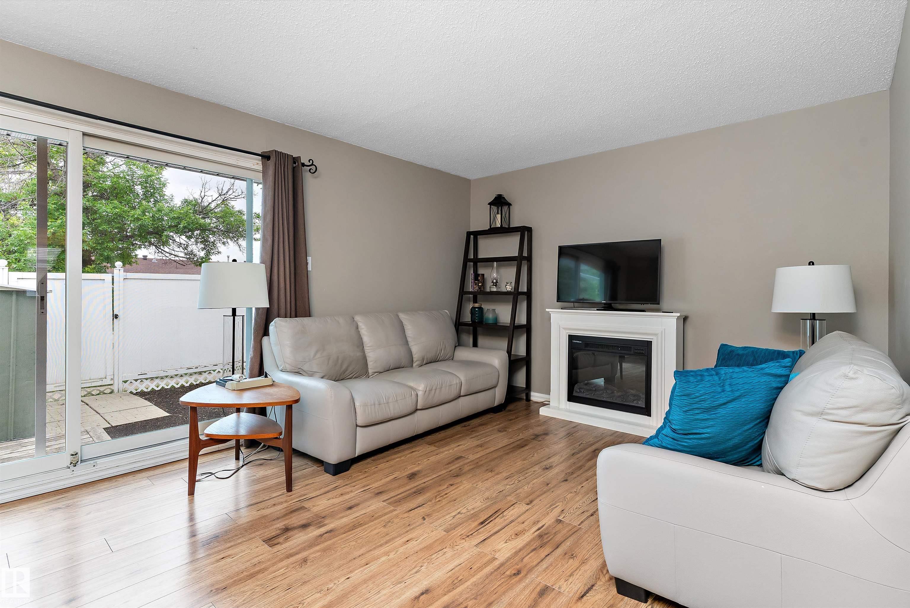 Photo 7 at 11340 139 Avenue NW, Carlisle, Edmonton