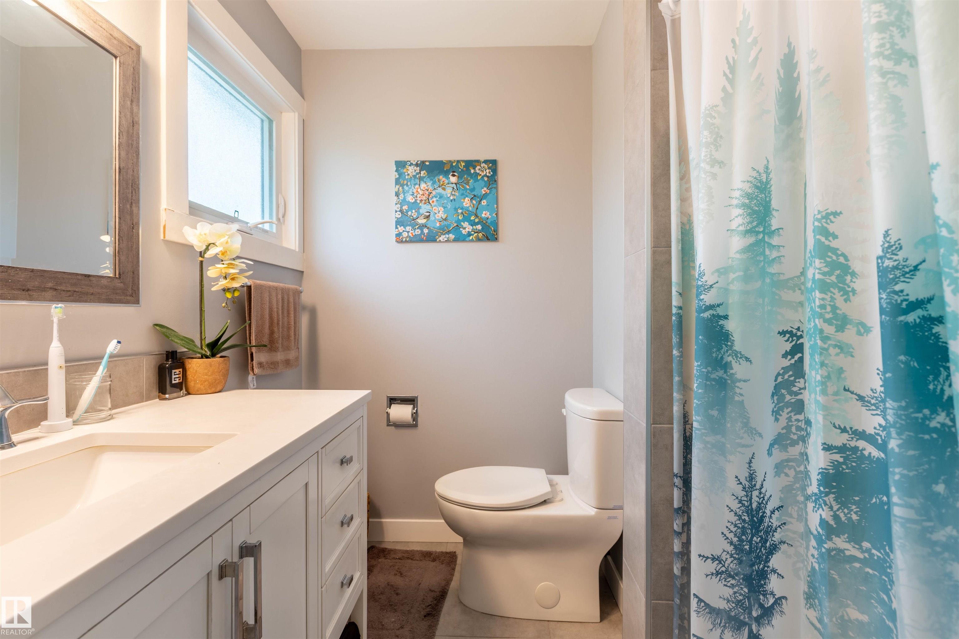 Photo 36 at 33 Andrew Crescent, Akinsdale, St. Albert