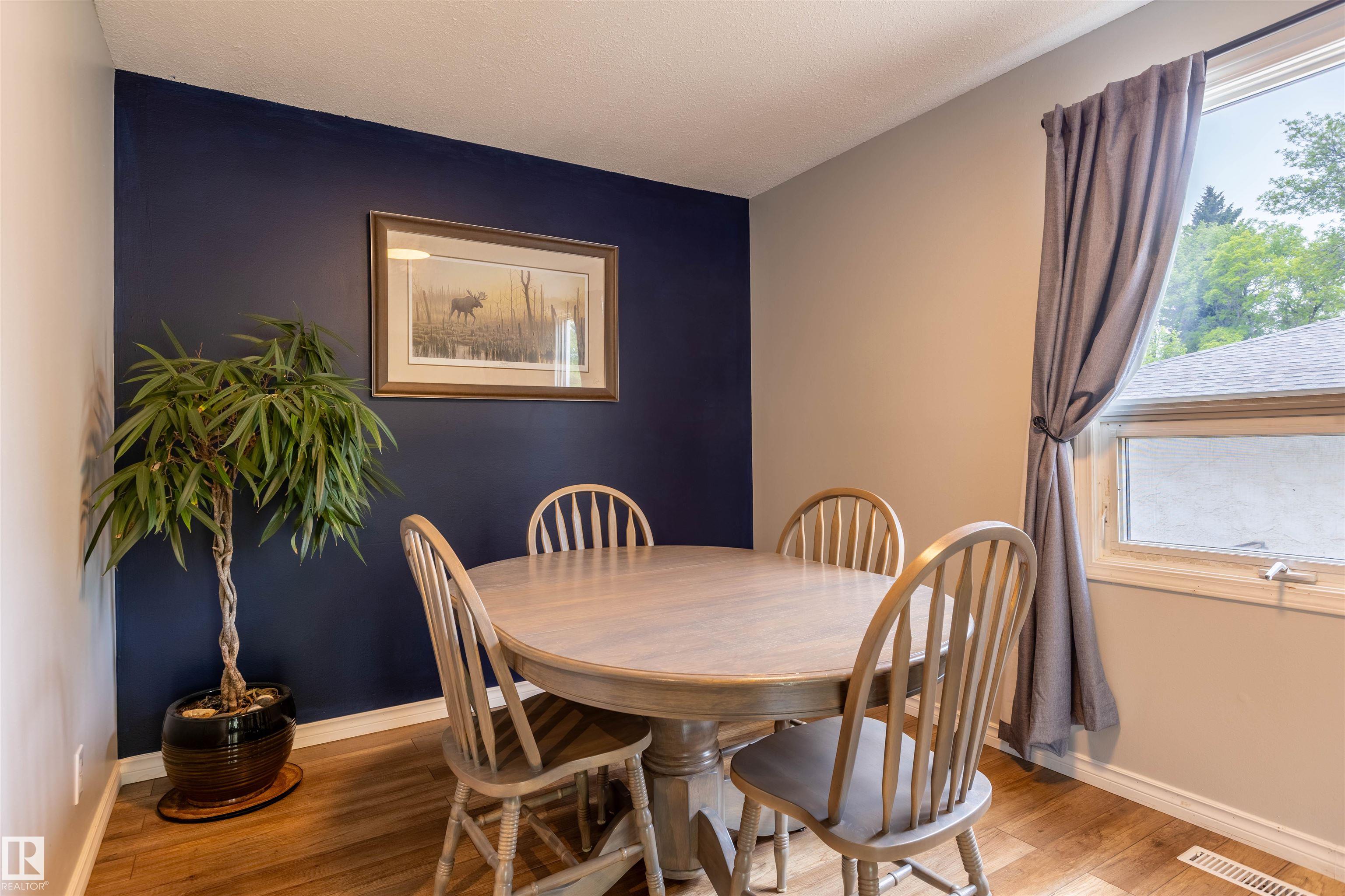 Photo 8 at 33 Andrew Crescent, Akinsdale, St. Albert