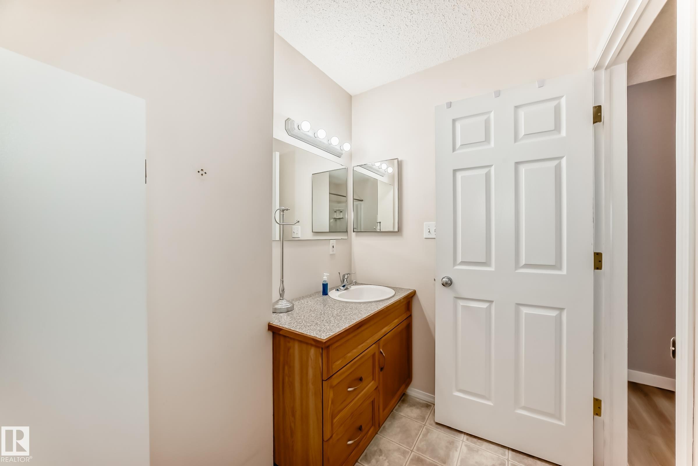 Photo 37 at 11609 125 Street NW, Inglewood, Edmonton