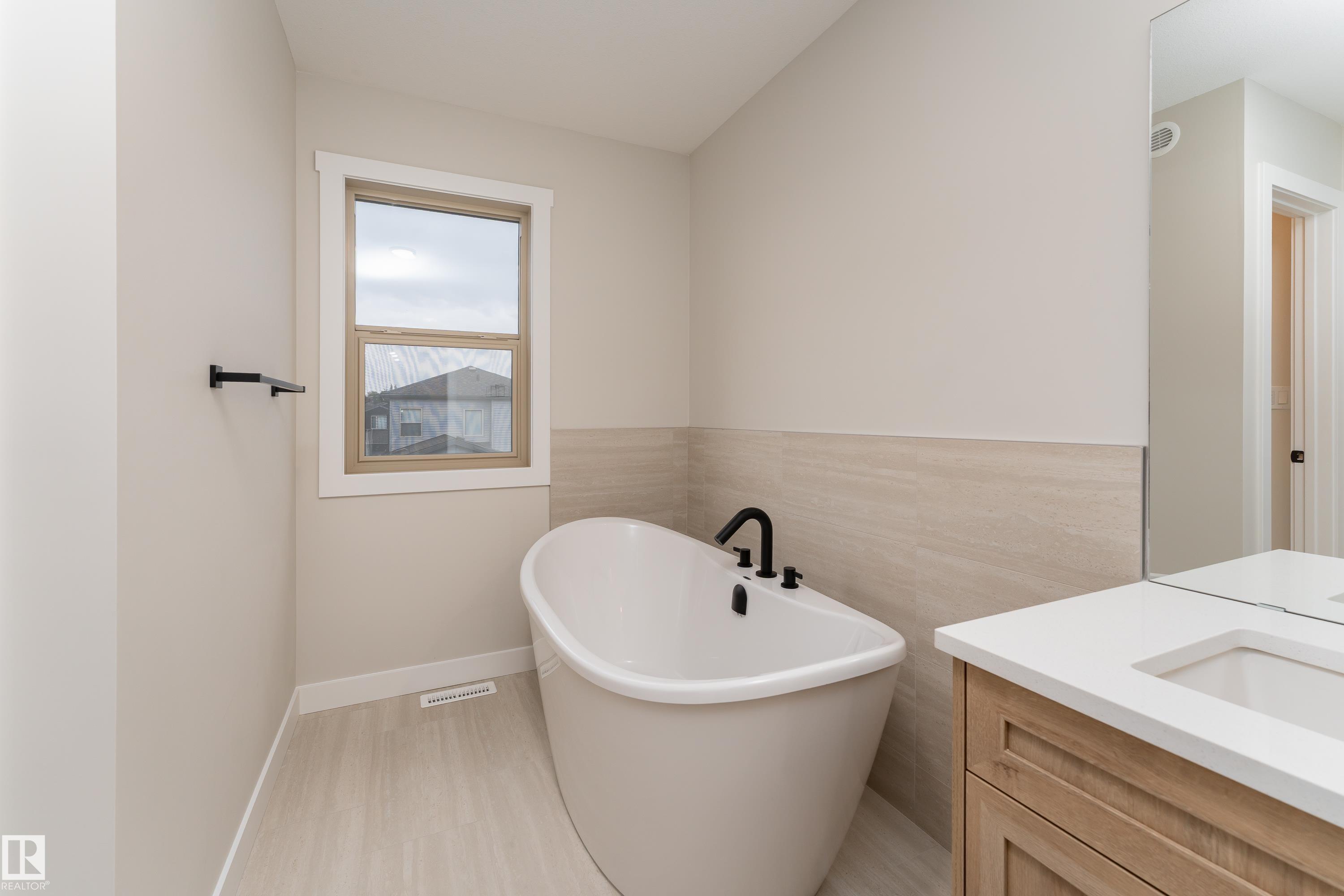 Photo 6 at 115 Garneau Gate, Greenbury, Spruce Grove