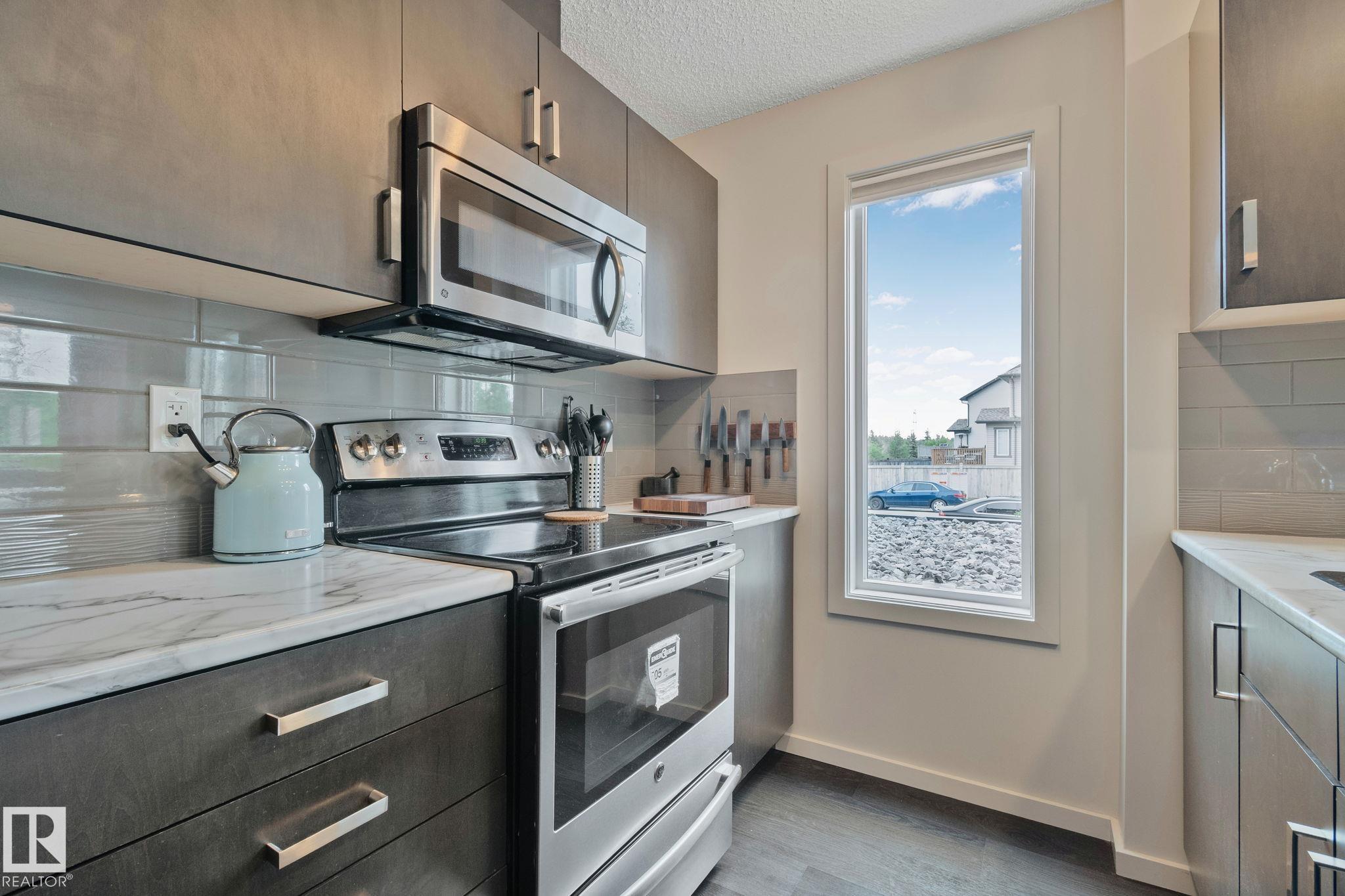 Photo 7 at 118 - 5521 7 Avenue SW, Charlesworth, Edmonton