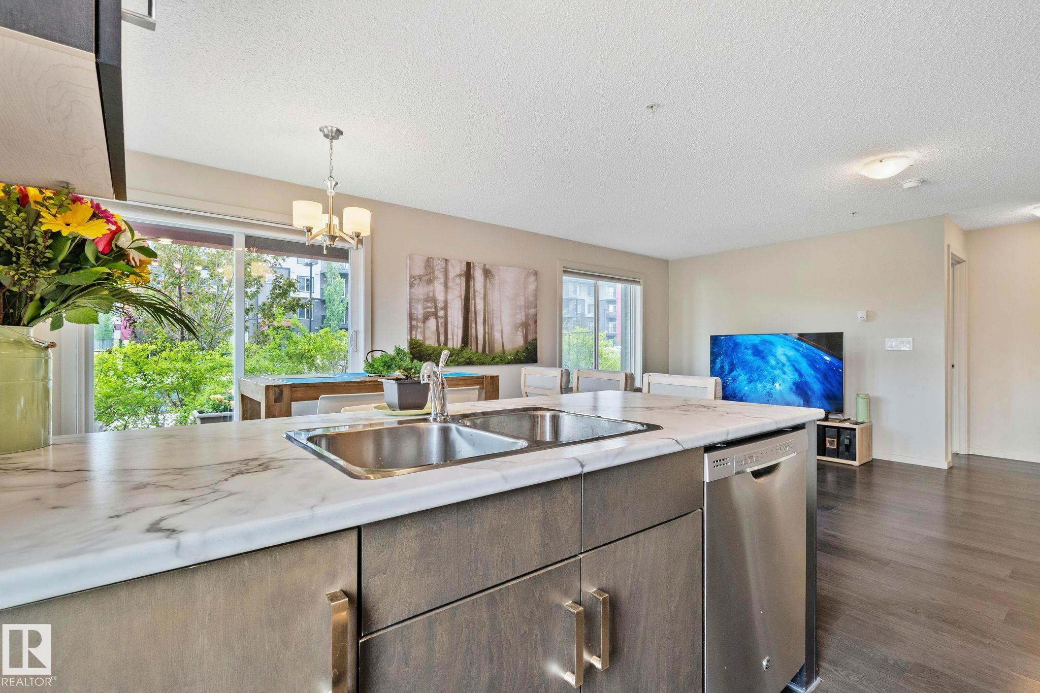 Photo 8 at 118 - 5521 7 Avenue SW, Charlesworth, Edmonton