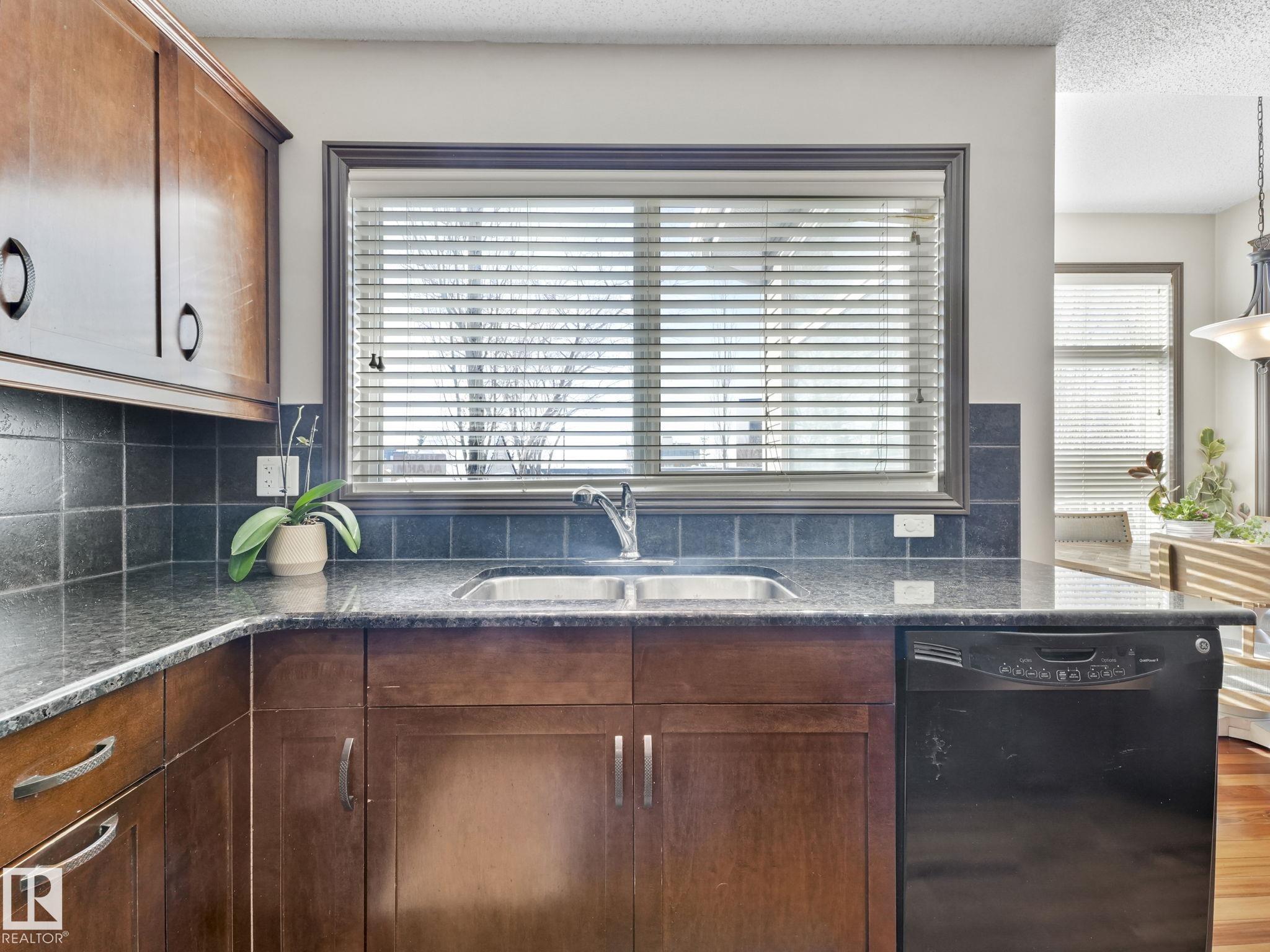 Photo 33 at 960 Summerside Link SW, Summerside, Edmonton