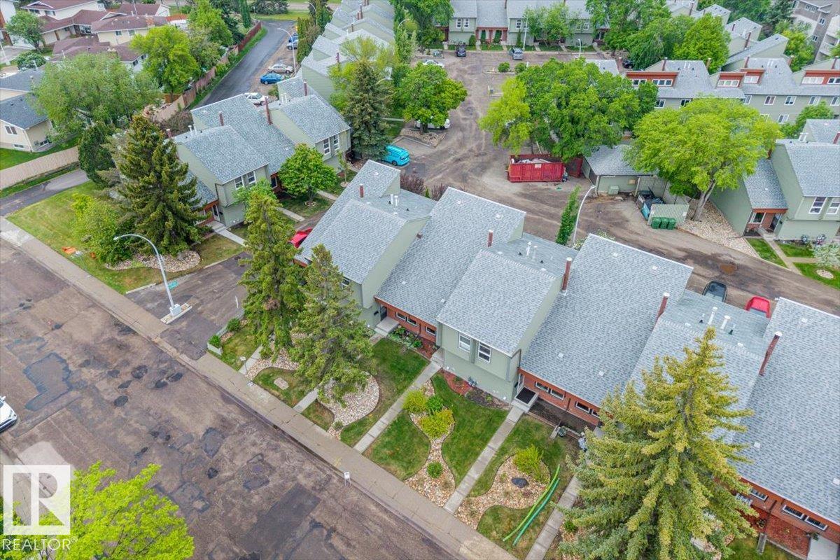 Photo 33 at 5327 Hill View Crescent NW, Hillview, Edmonton