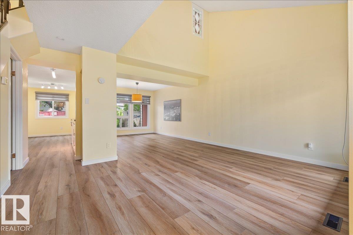 5327 Hill View Crescent NW, Hillview, Edmonton