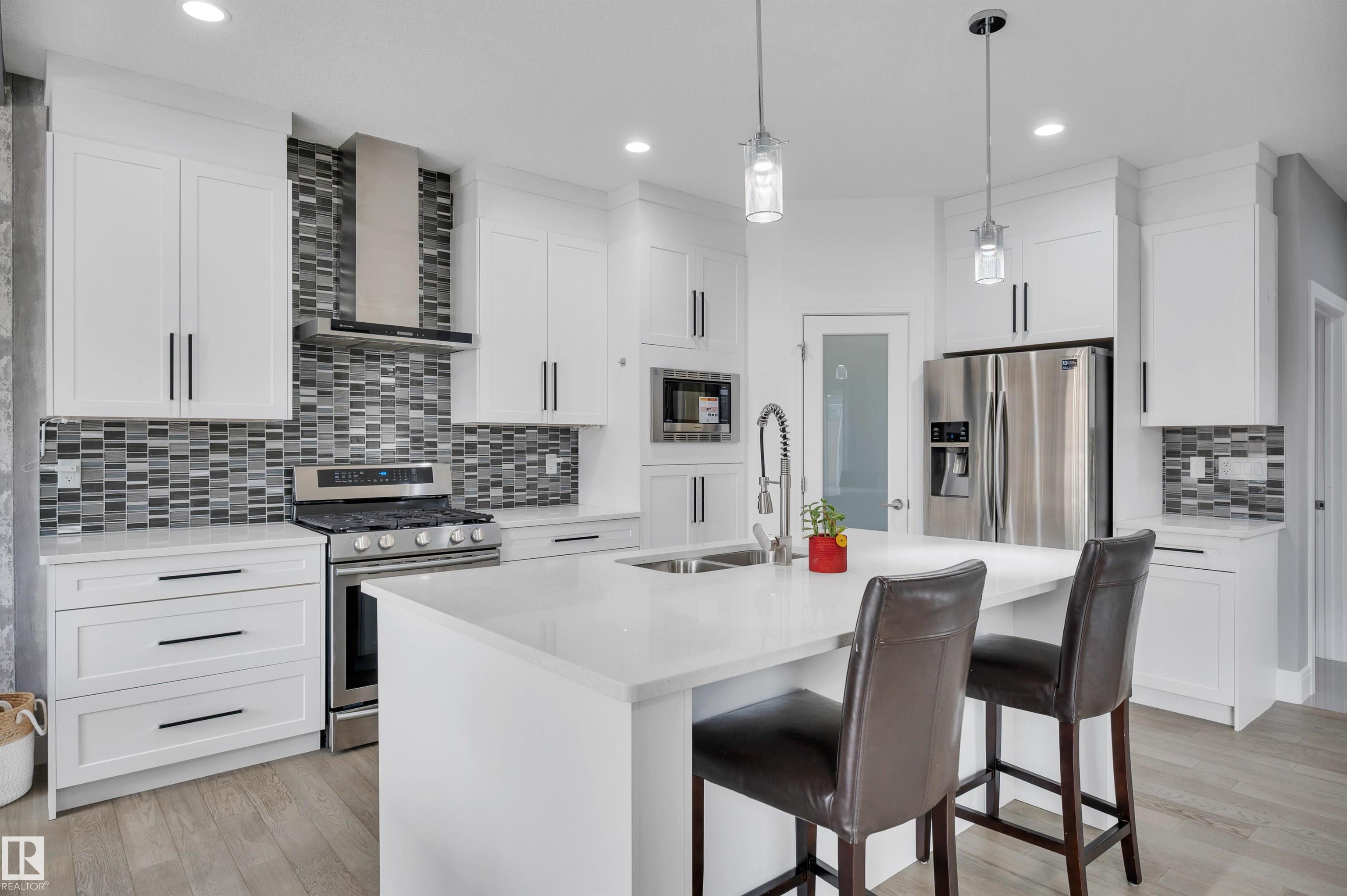 Photo 14 at 3898 Robins Crescent NW, Starling, Edmonton