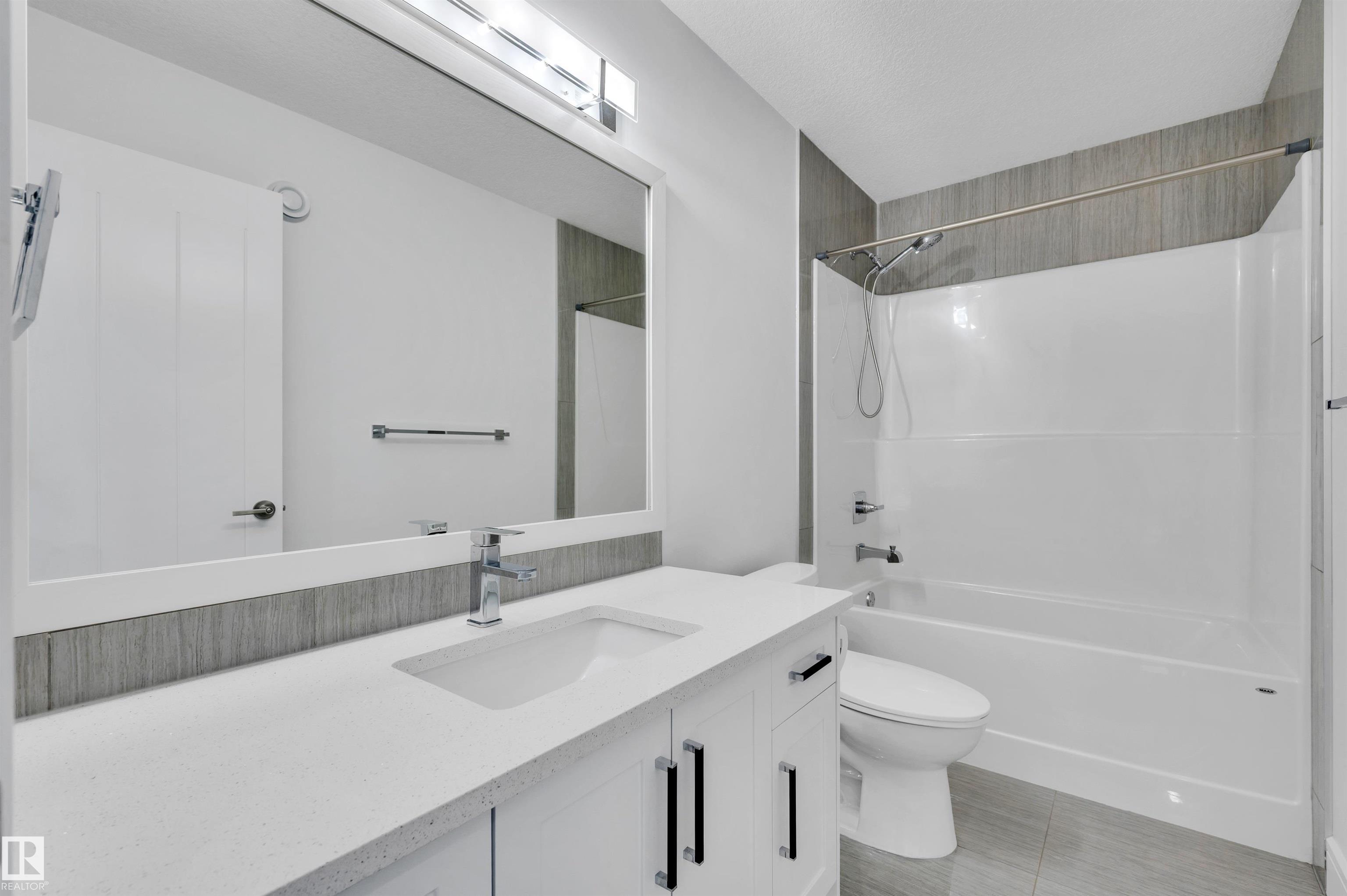 Photo 39 at 3898 Robins Crescent NW, Starling, Edmonton
