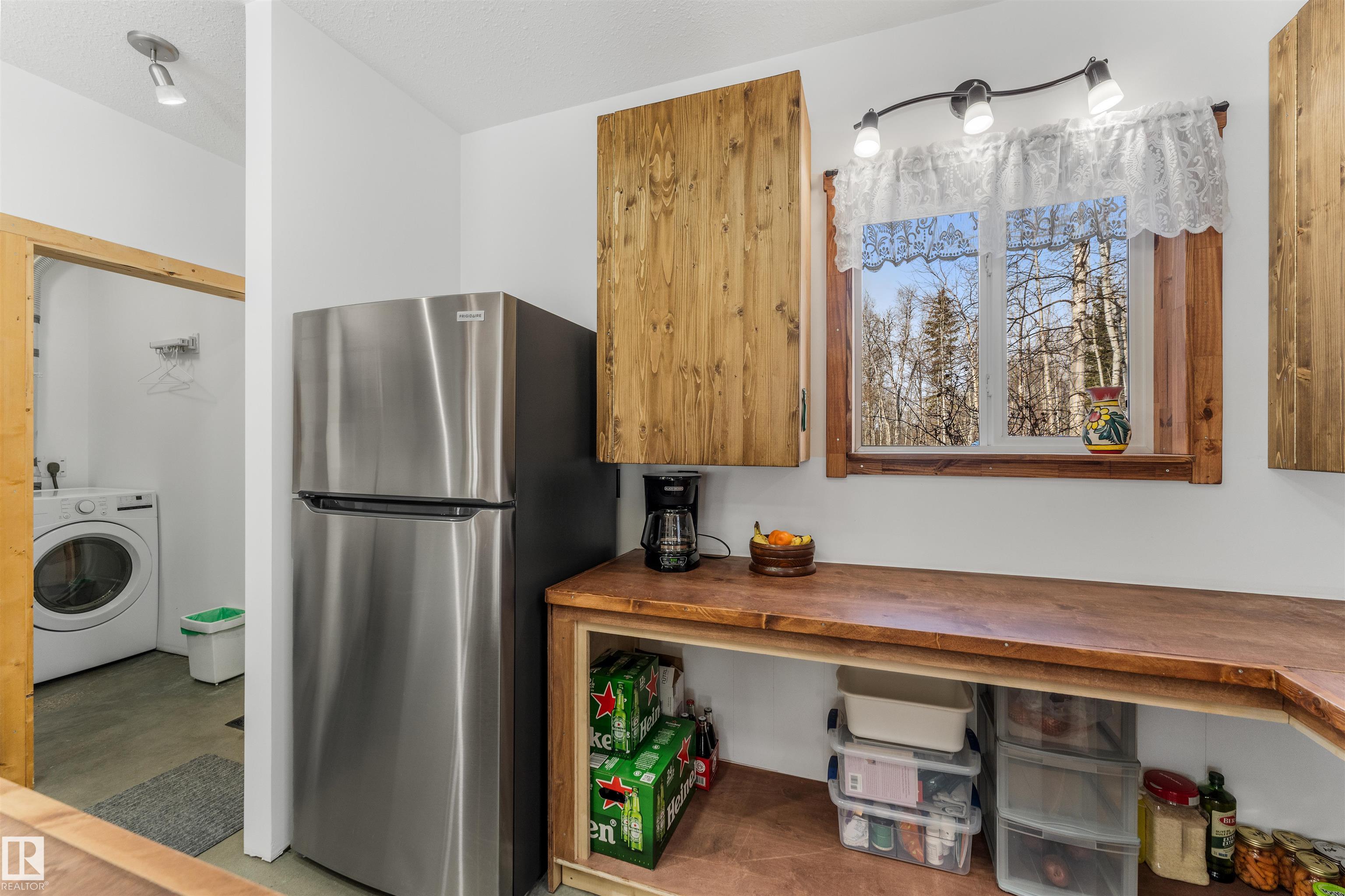 Photo 14 at 14 - 53301 Rge Road 32, Westland Park II, Rural Parkland County