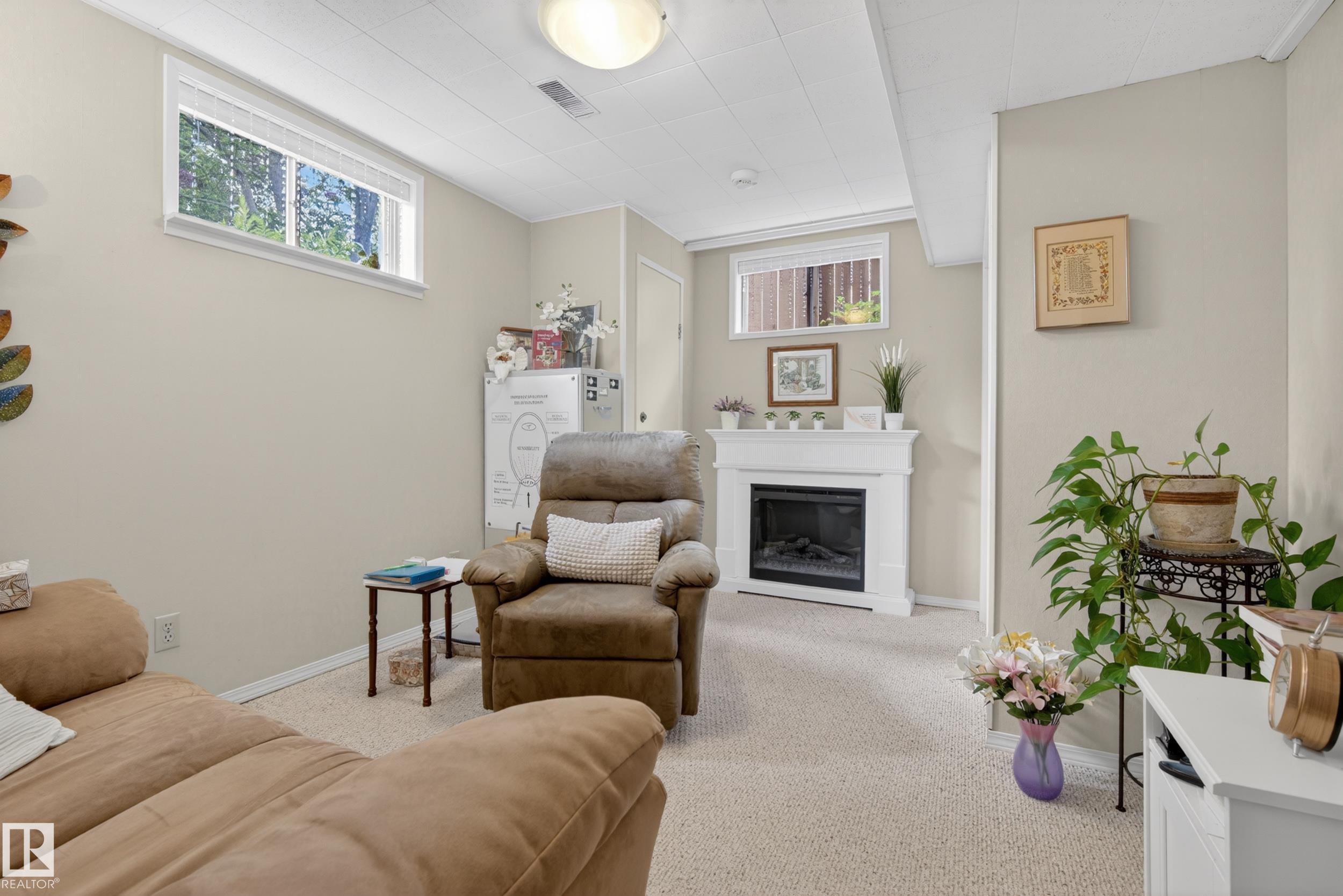 Photo 33 at 7307 86 Avenue NW, Kenilworth, Edmonton