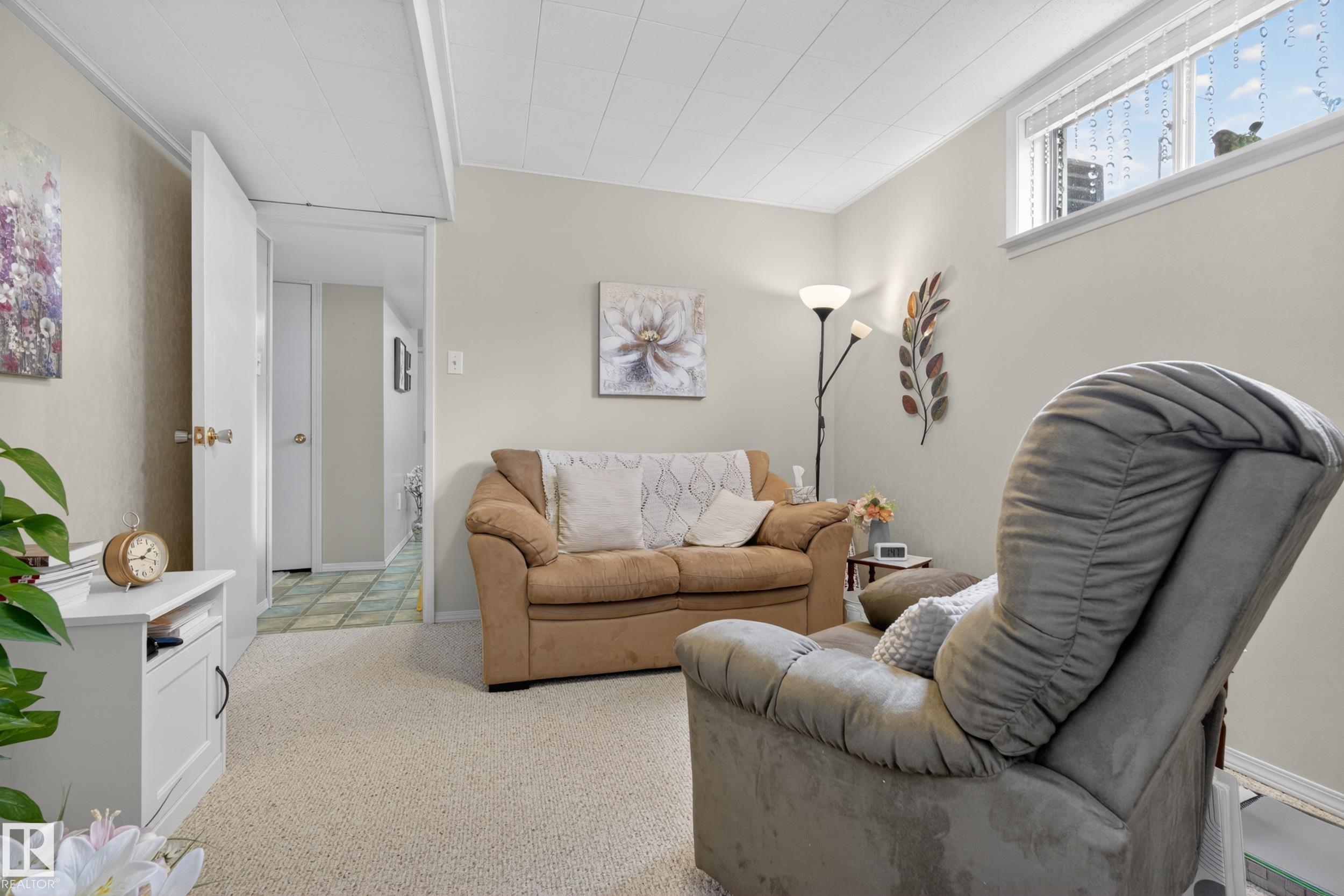 Photo 34 at 7307 86 Avenue NW, Kenilworth, Edmonton