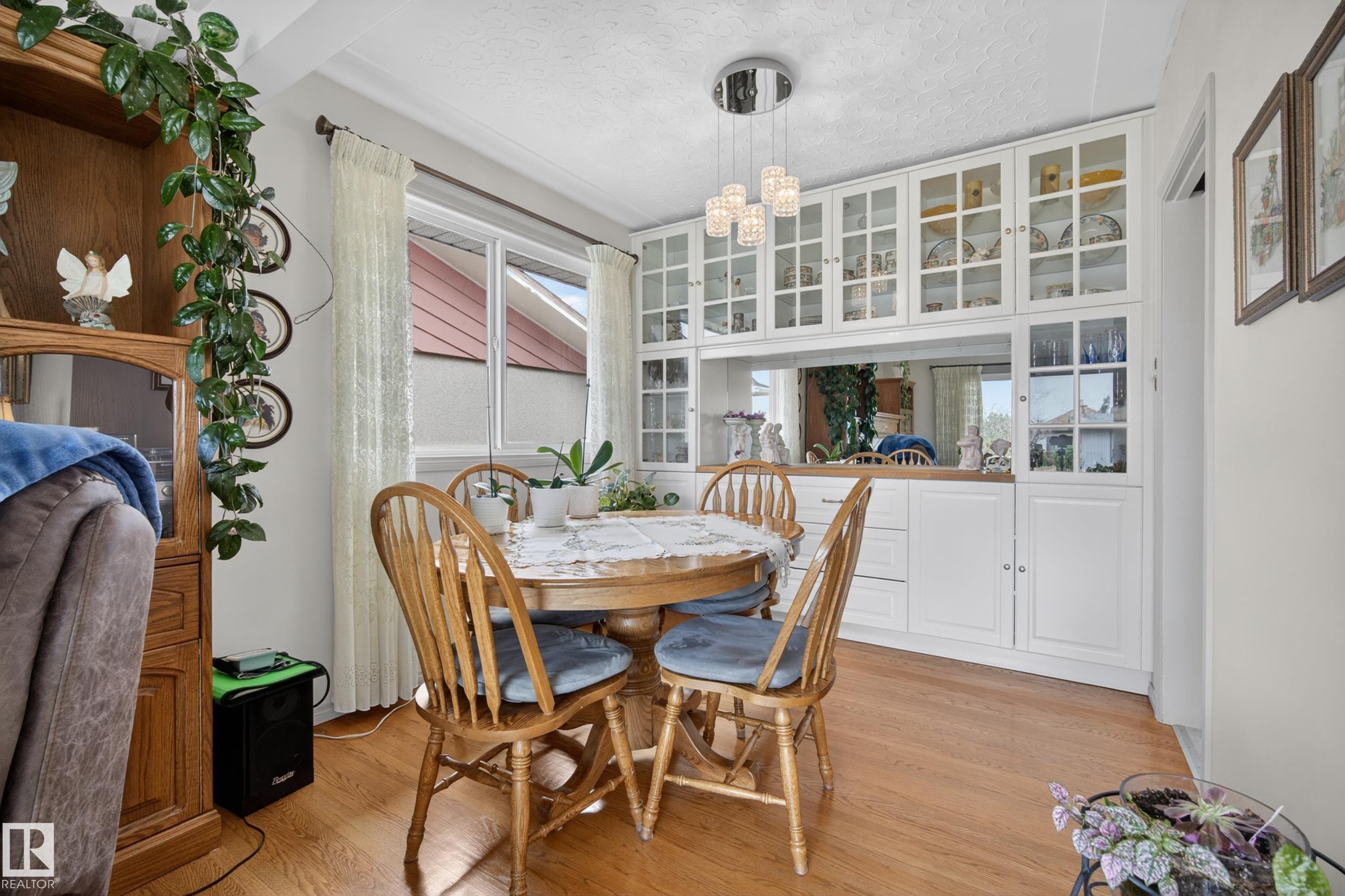 Photo 8 at 7307 86 Avenue NW, Kenilworth, Edmonton