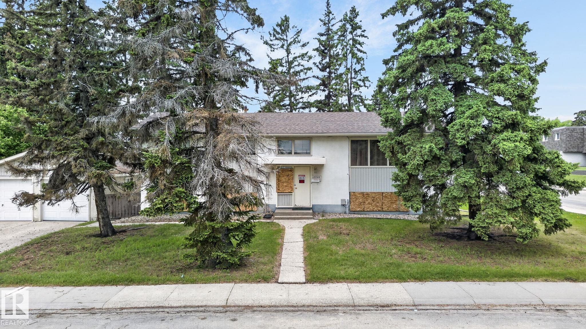 Photo 14 at 13920 64 Street NW, York, Edmonton
