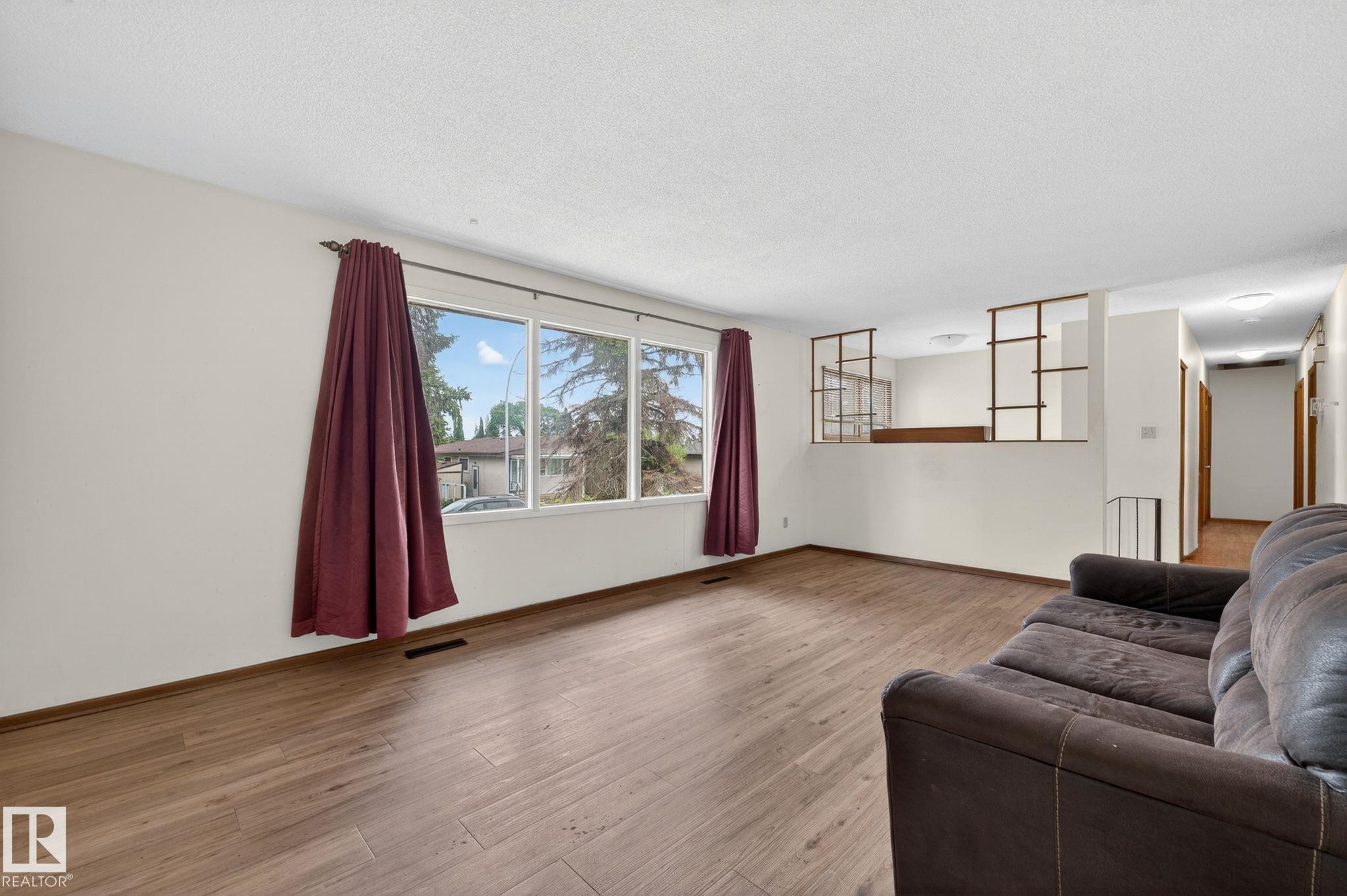 Photo 22 at 13920 64 Street NW, York, Edmonton