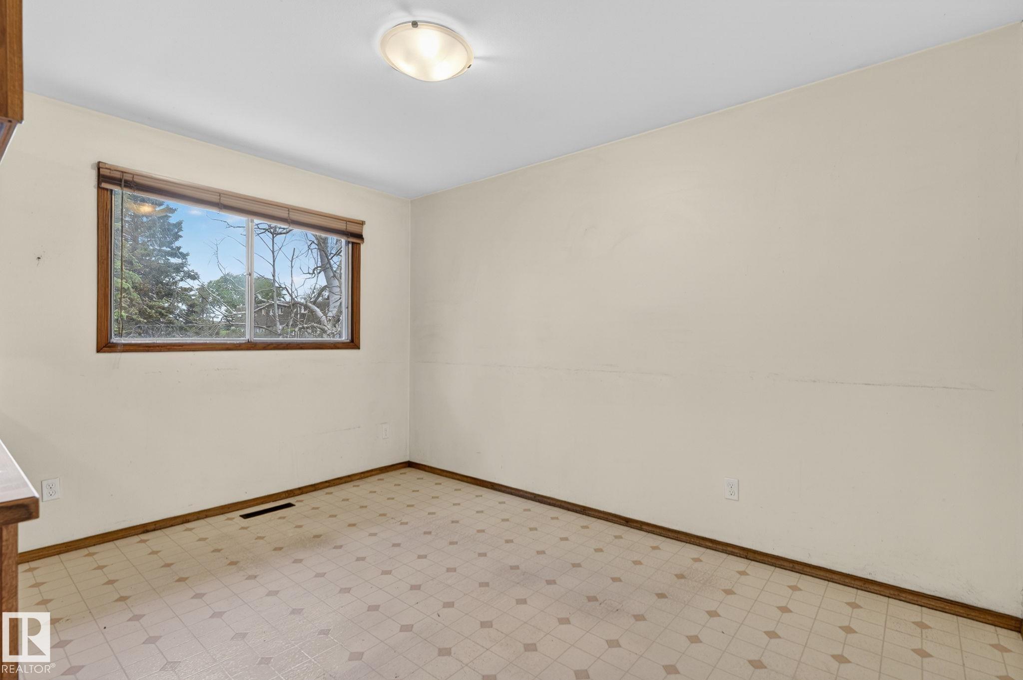 Photo 24 at 13920 64 Street NW, York, Edmonton