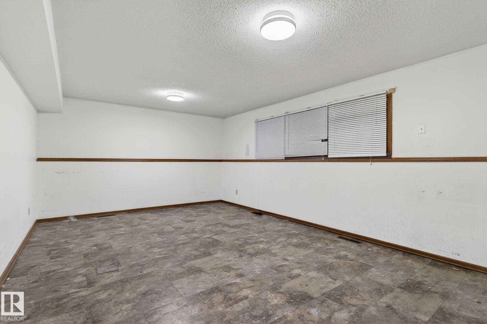 Photo 38 at 13920 64 Street NW, York, Edmonton