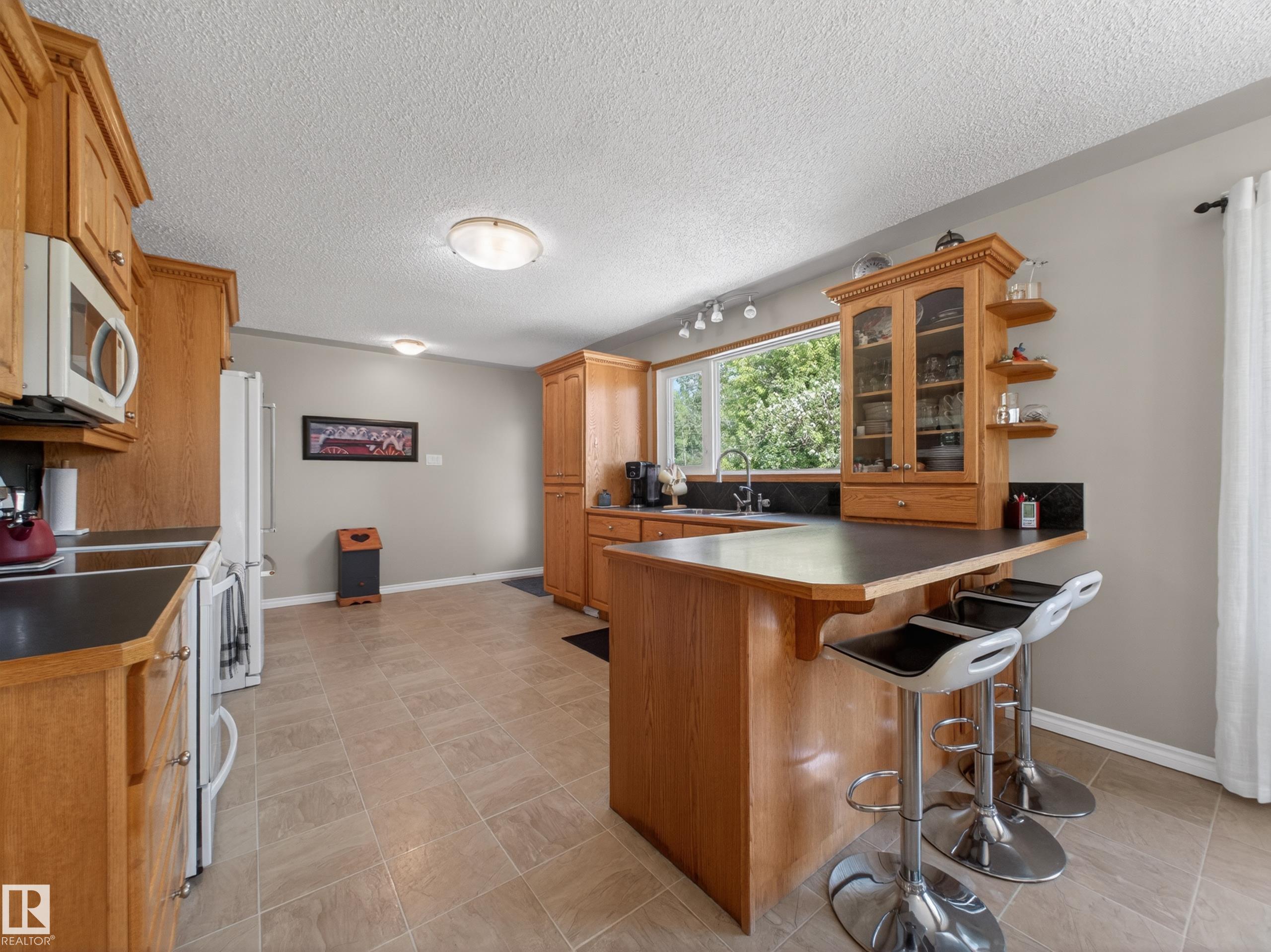 Photo 17 at 22048 Twp Road 522, None, Rural Strathcona County