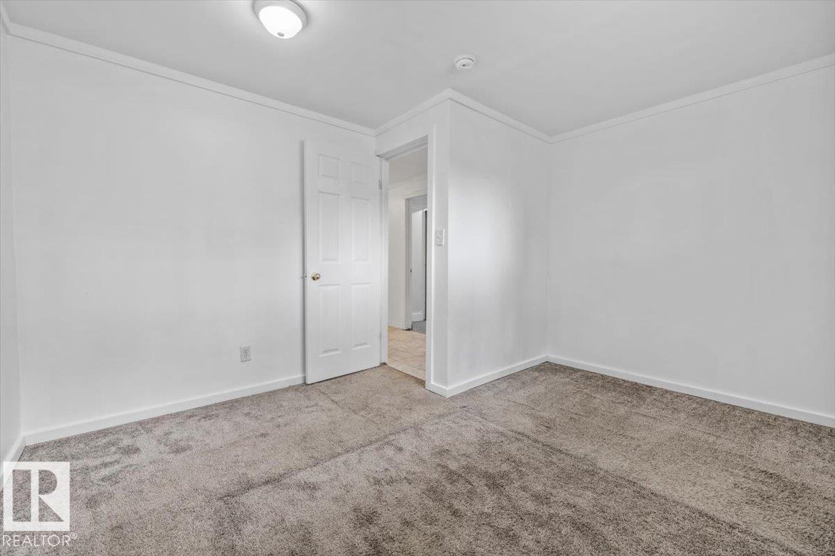Photo 31 at 11229 85 Street NW, Parkdale, Edmonton