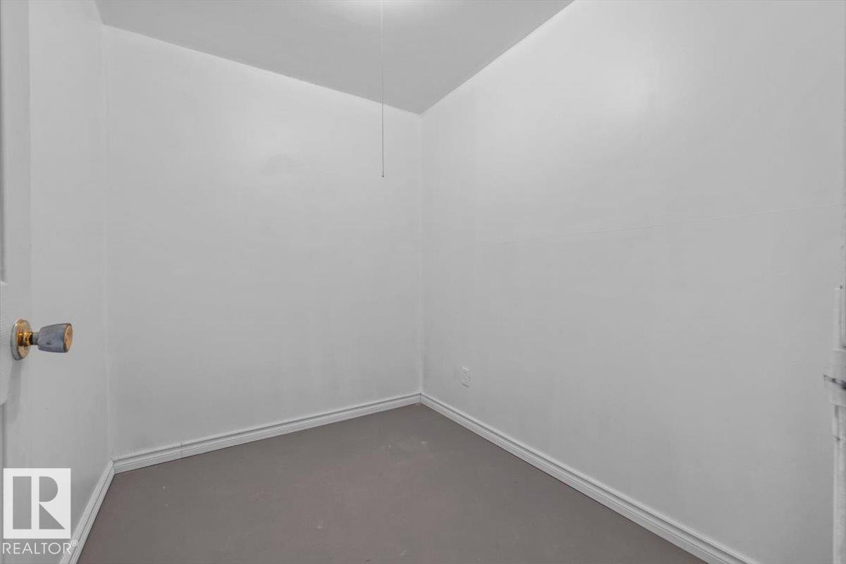Photo 36 at 11229 85 Street NW, Parkdale, Edmonton